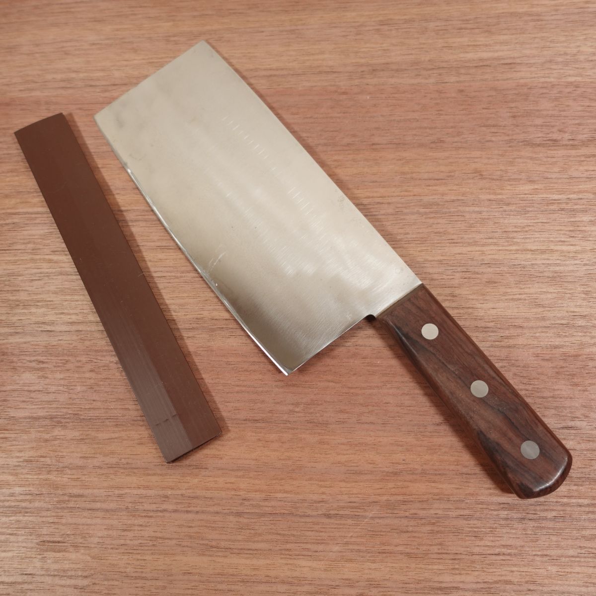 Takemine Chinesisches Hackmesser, geschärft, Karbonstahl, doppelseitig geschliffen, Klingenschutz enthalten, 200mm