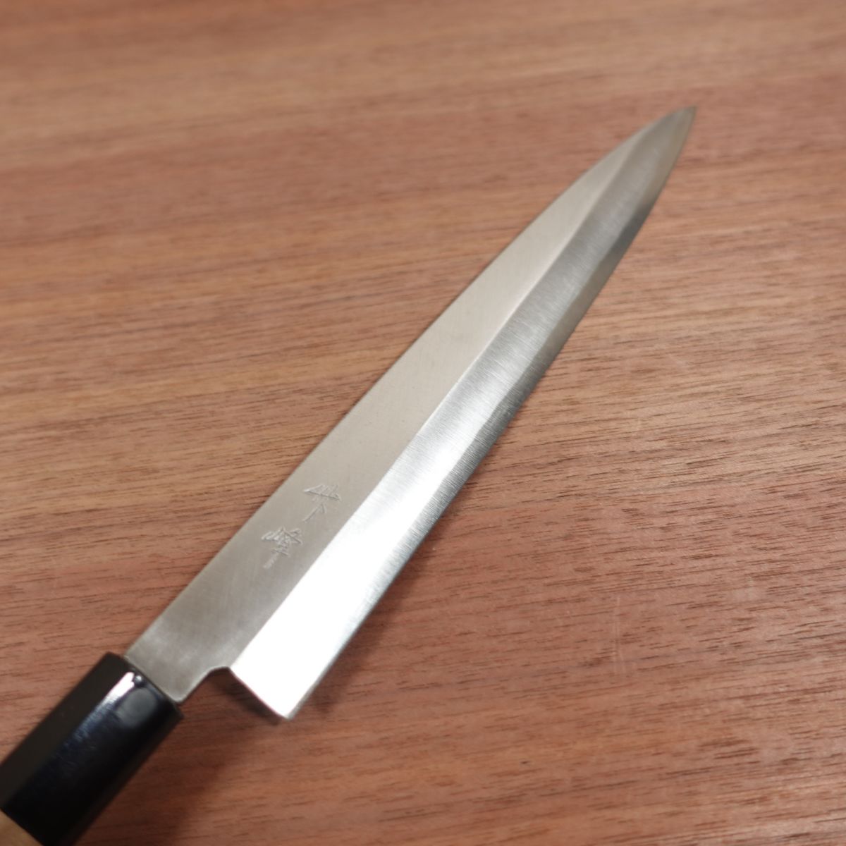 Takemine Yanagiba Knife, Sharpened, Sashimi Knife, Carbon Steel, Single Bevel, Blade Guard Included, Nearly Unused Stored Item, 245mm
