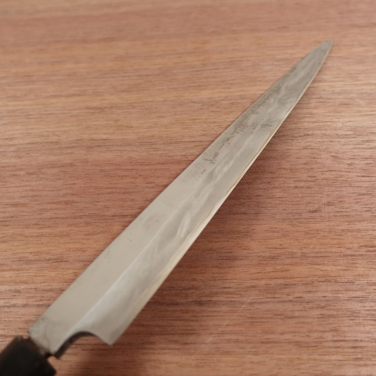 Heihachi Yanagiba Knife, Sharpened, Water Buffalo Handle, Fuguhiki Knife, Sashimi Knife, Carbon Steel, Single Bevel, 255mm