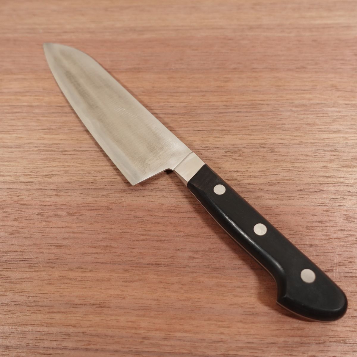 Kunishige Santoku Knife, Sharpened, All-Purpose Knife, Stainless Laminated Steel, Lightly Used, 170mm