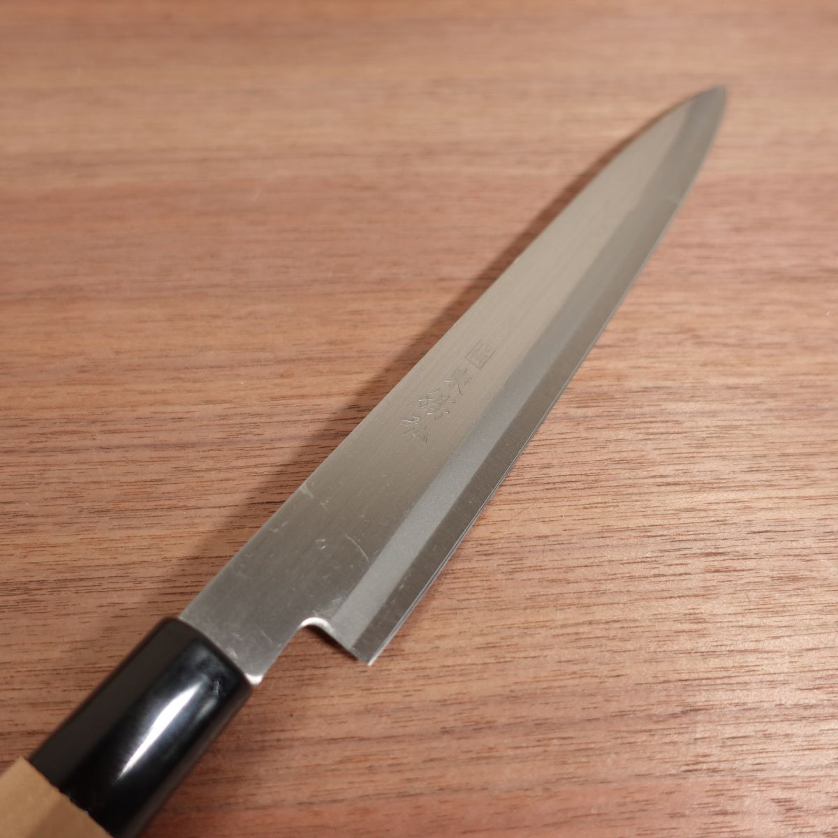 Azuma Roko Yanagiba Knife, Sharpened, Carbon Steel, Sashimi Knife, Razor-Sharp Sticker, Nearly Unused, 220mm