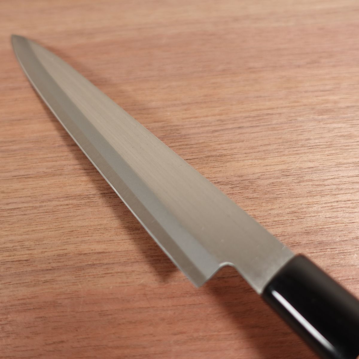 Azuma Roko Yanagiba Knife, Sharpened, Carbon Steel, Sashimi Knife, Razor-Sharp Sticker, Nearly Unused, 220mm