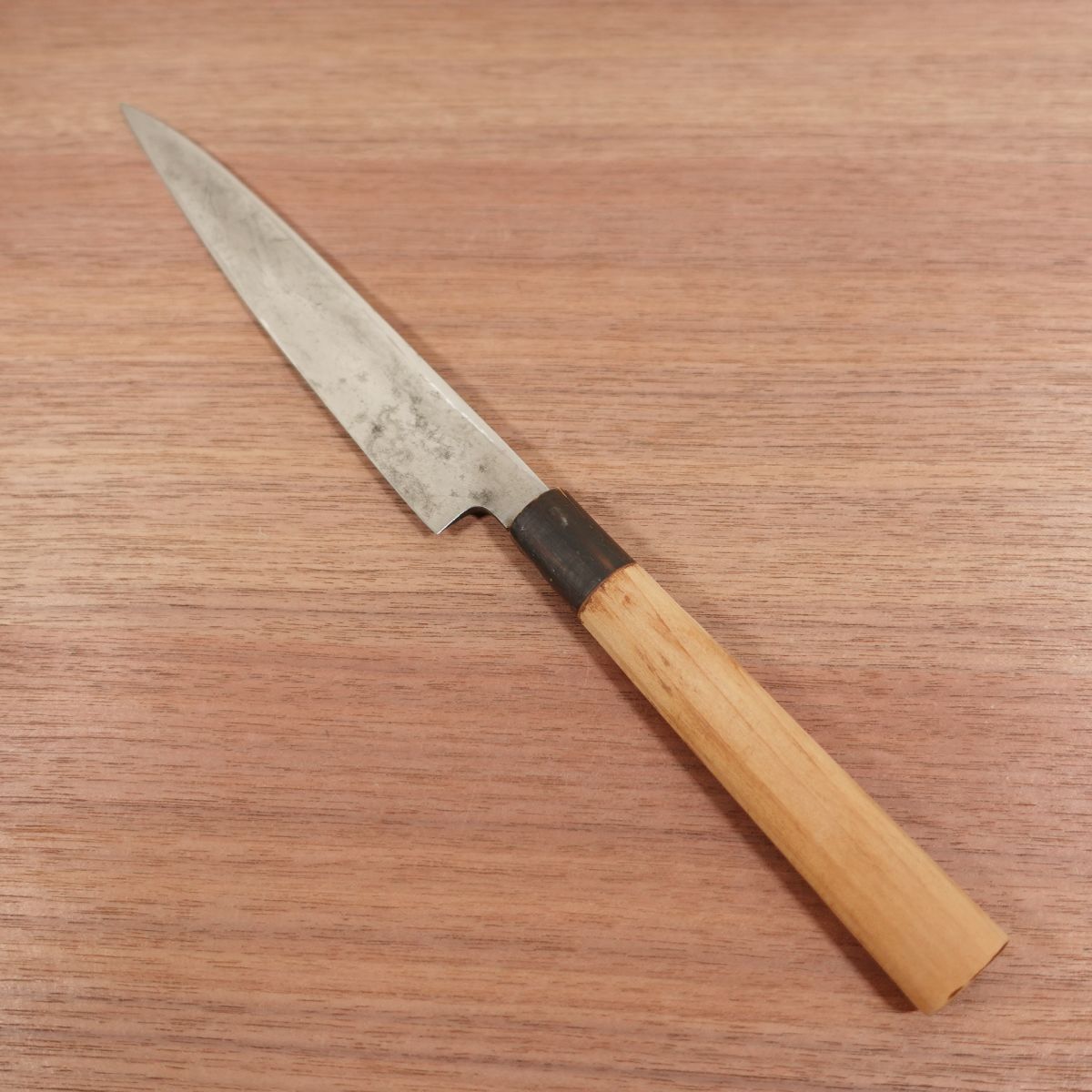 Sakai Kikuhide Yanagiba Knife, Sharpened, Kikuhide Hon-Tanren, Water Buffalo Handle, Sashimi Knife, Carbon Steel, 205mm