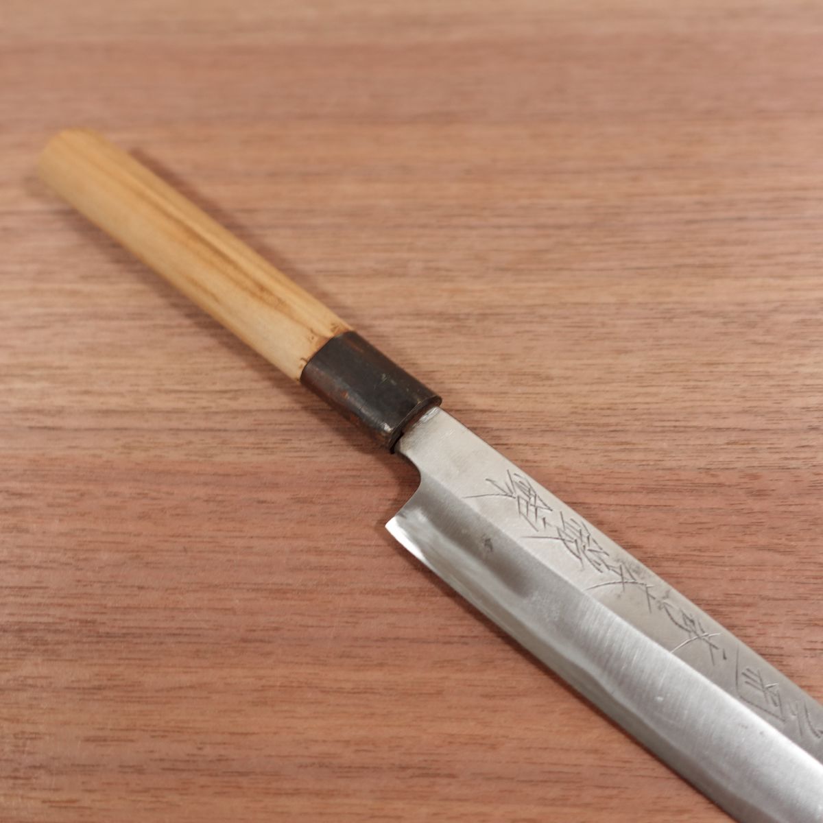 Sakai Kikuhide Yanagiba Knife, Sharpened, Kikuhide Hon-Tanren, Water Buffalo Handle, Sashimi Knife, Carbon Steel, 205mm