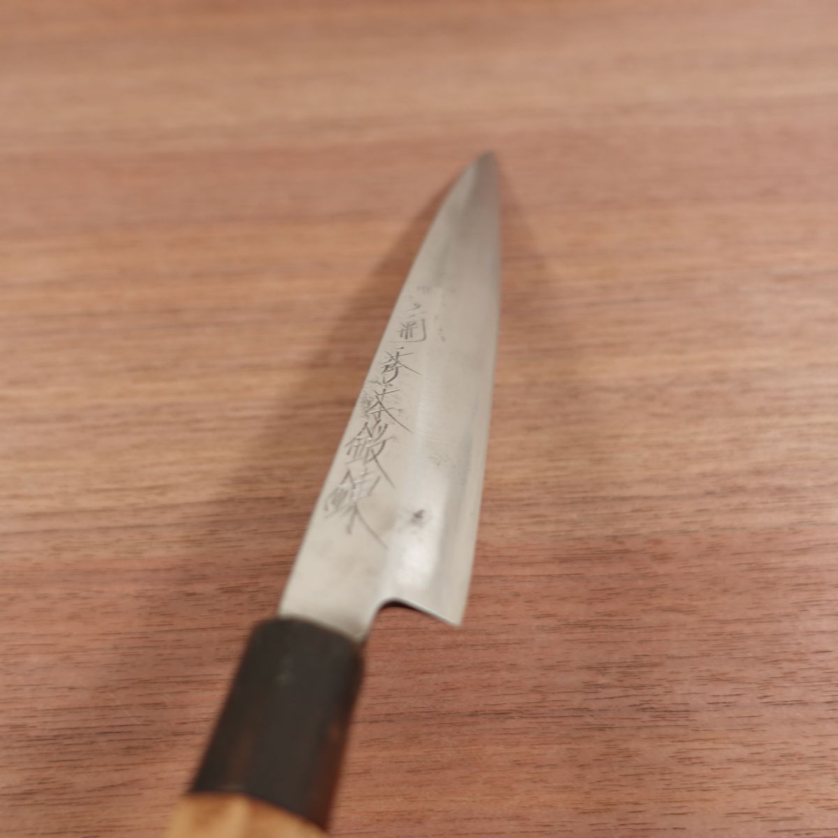 Sakai Kikuhide Yanagiba Knife, Sharpened, Kikuhide Hon-Tanren, Water Buffalo Handle, Sashimi Knife, Carbon Steel, 205mm