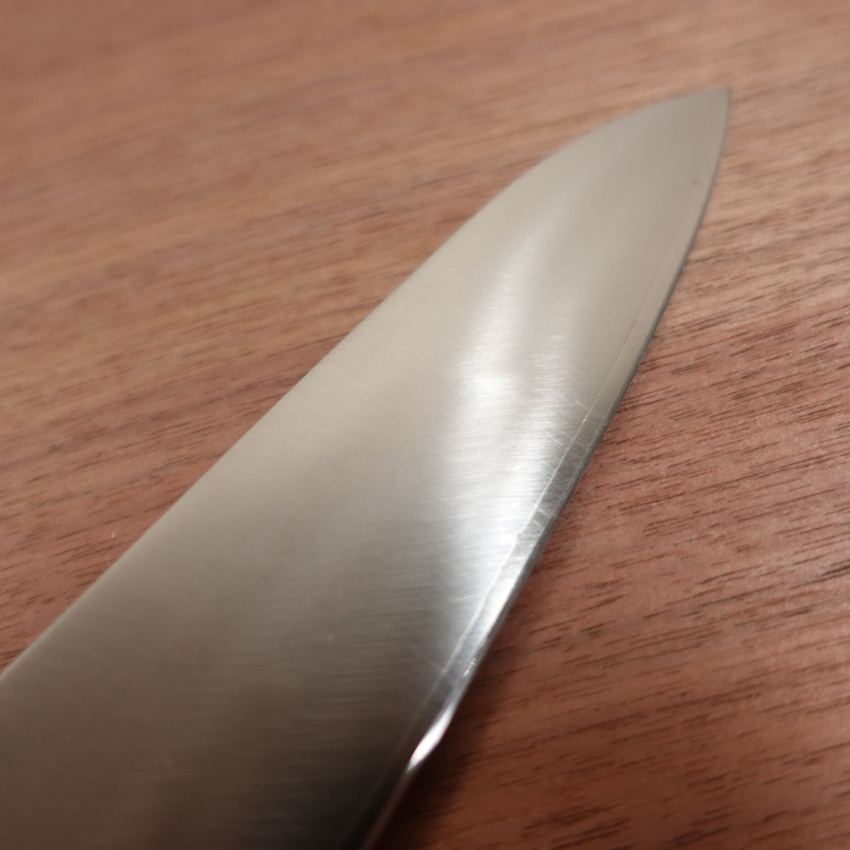 Tojiro Pro Gyuto Knife, Sharpened, All-Purpose Knife, Laminated Steel, 3-Layer DP Cobalt, Lightly Used, 240mm