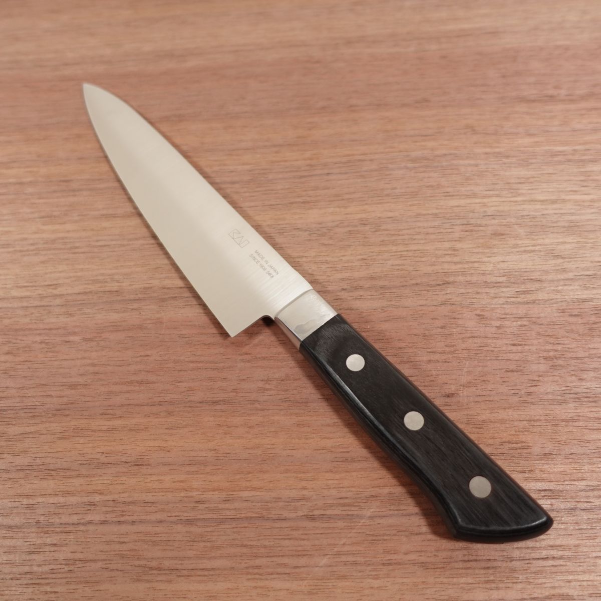 Seki Magoroku Single-Bevel Gyuto Knife, Sharpened, MOV4000, Stainless Steel, Thin Deba Knife, Also Suitable as Sashimi Knife, All-Purpose Knife, Unused Stored Item, Rare, 180mm