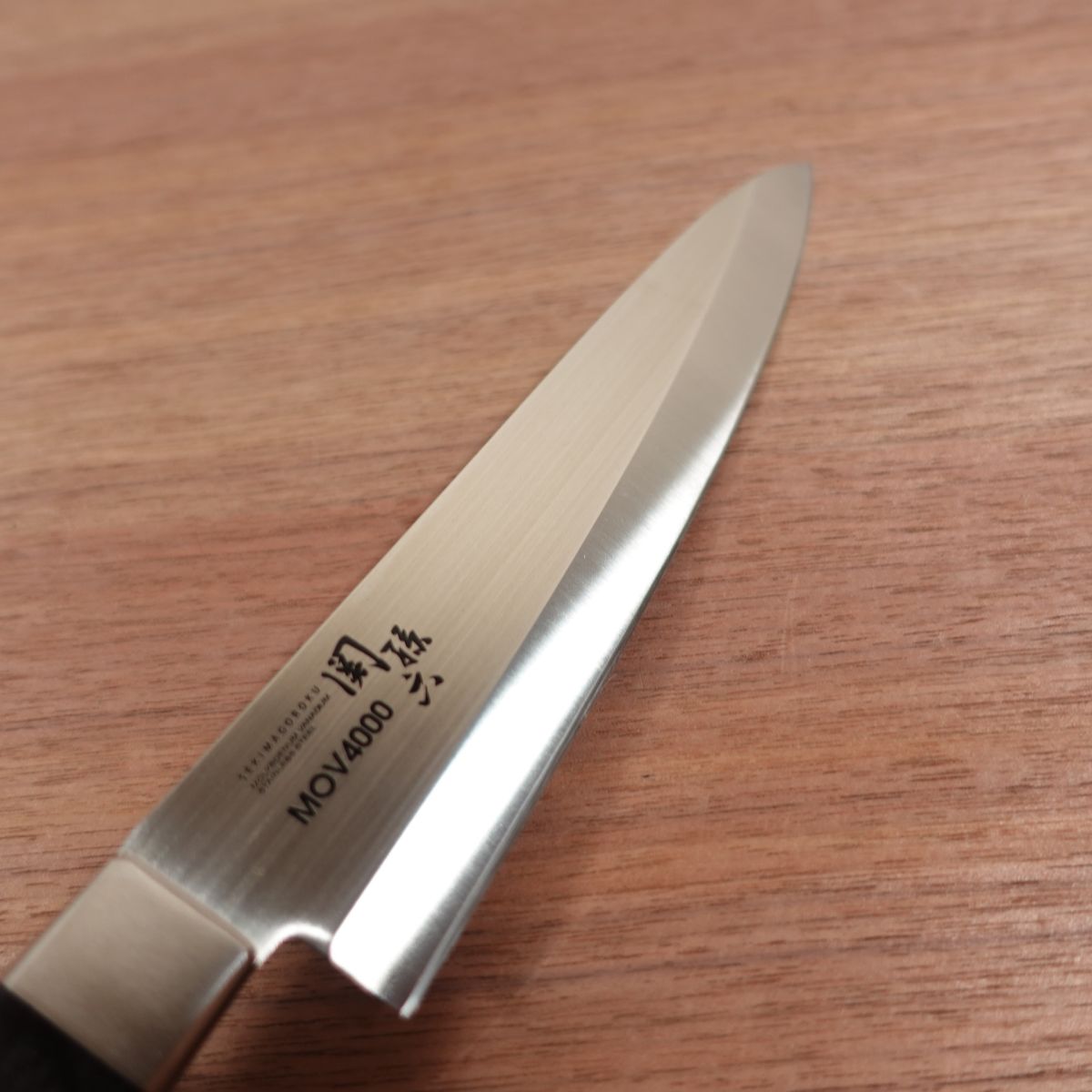 Seki Magoroku Single-Bevel Gyuto Knife, Sharpened, MOV4000, Stainless Steel, Thin Deba Knife, Also Suitable as Sashimi Knife, All-Purpose Knife, Unused Stored Item, Rare, 180mm