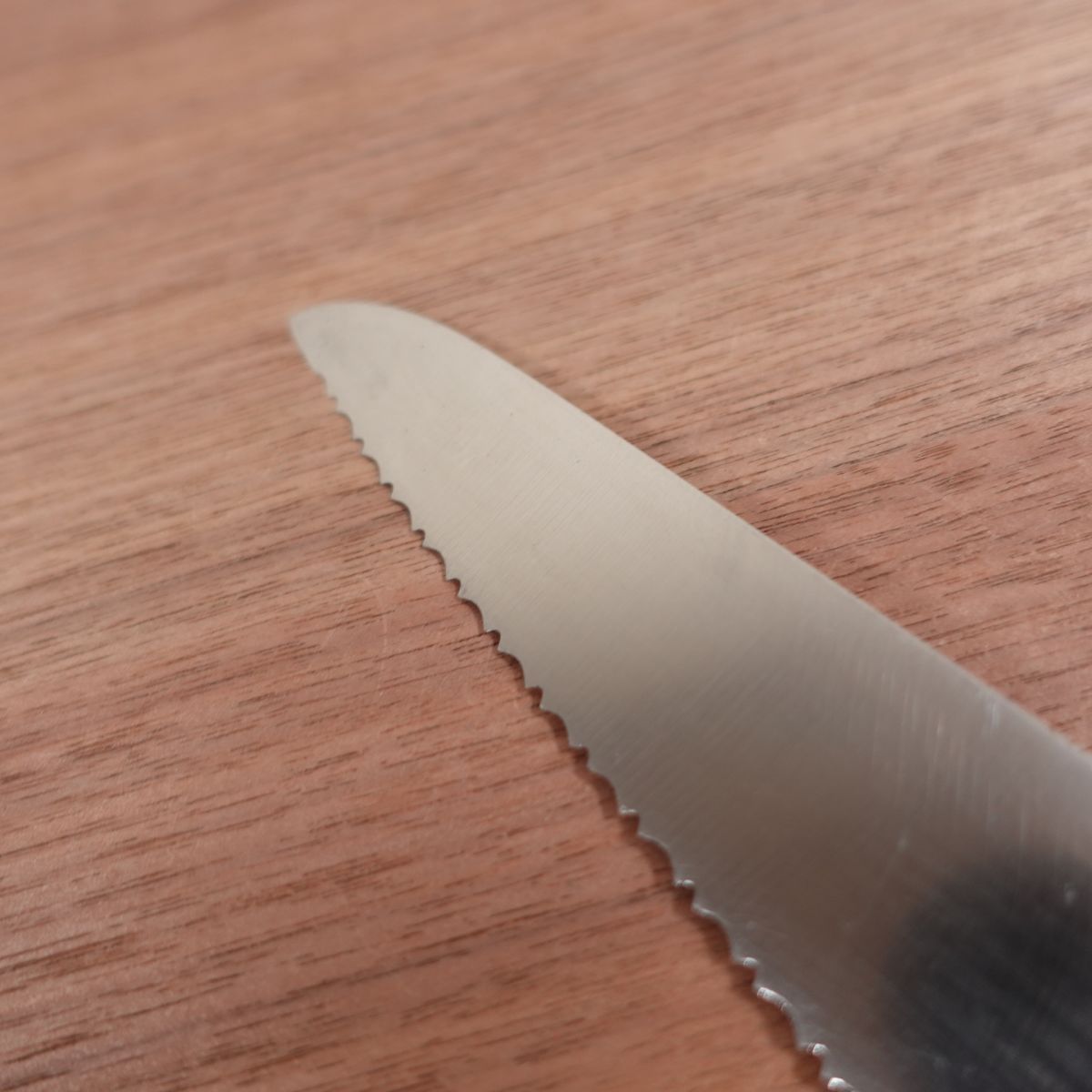 Masahiro Frozen Food Knife, Stainless Steel, Serrated Blade, 195mm