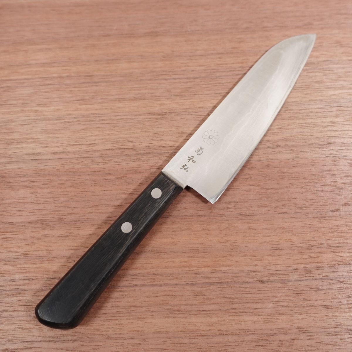 Kiku Kazuhiro Santoku Knife, Sharpened, Damascus, All-Purpose Knife, Suminagashi, 165mm
