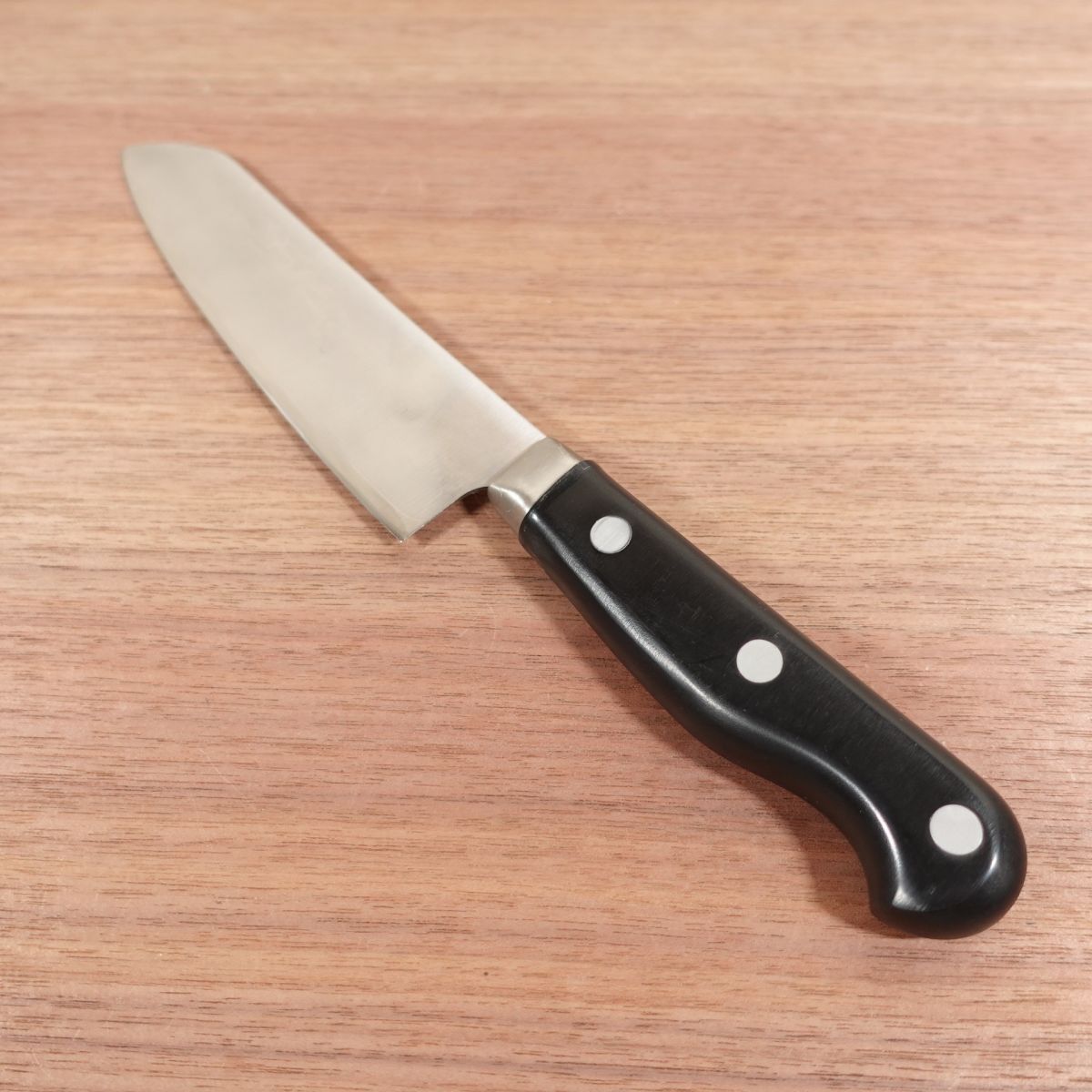 Murato Santoku Knife, Sharpened, Fine AUS10 Stainless Steel, All-Purpose Knife, 150mm