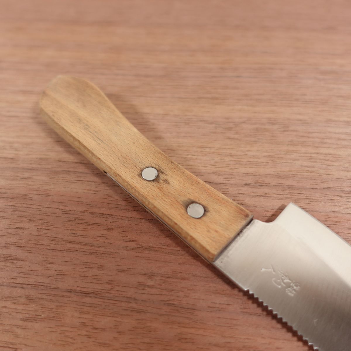Tsuribito Aji-Kiri Knife, Sharpened, Double Bevel, Stainless Steel, Serrated, Sheath Included, Ko-Deba Knife, 100mm