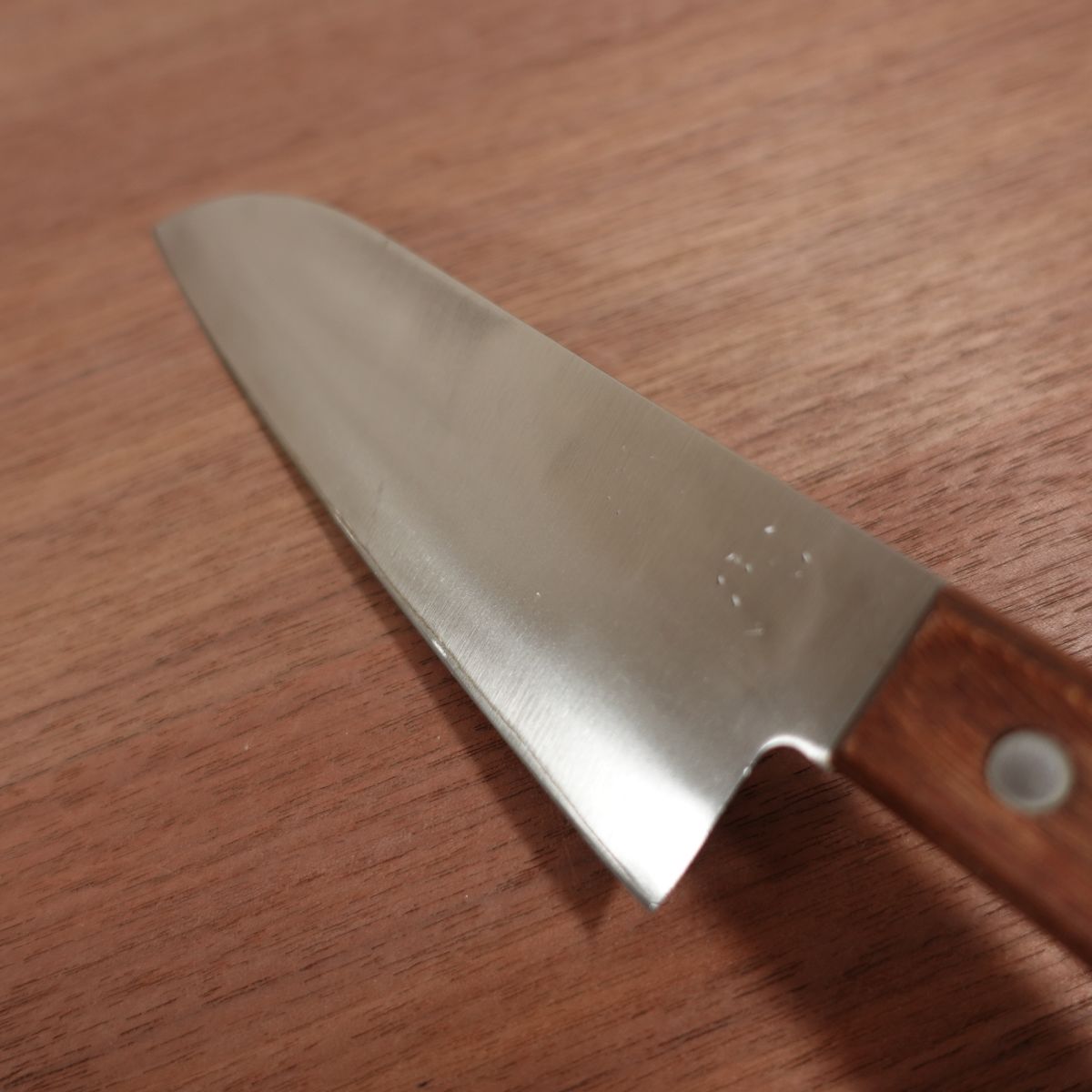 Yoshimune Santoku Knife, Sharpened, Carbon Steel Laminated, All-Purpose Knife, Sticker on Handle, 160mm