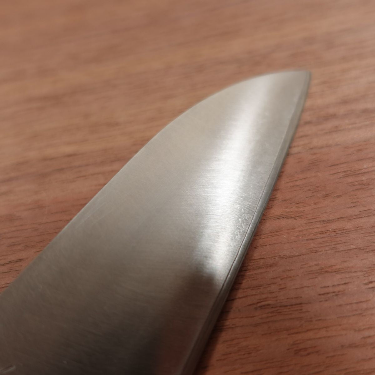 Yoshimune Santoku Knife, Sharpened, Carbon Steel Laminated, All-Purpose Knife, Sticker on Handle, 160mm