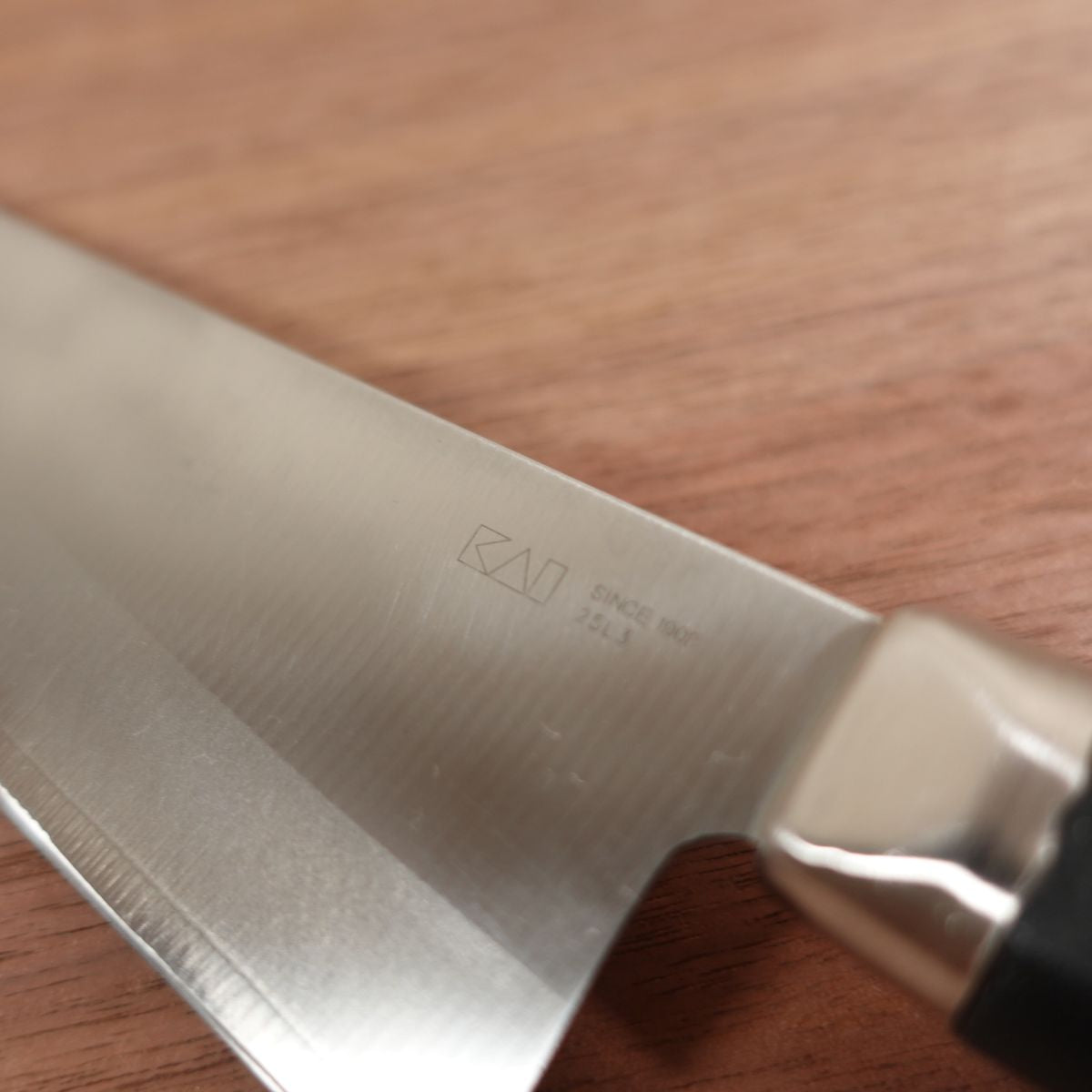 Seki Magoroku Santoku Knife, Sharpened, Akane, All-Purpose Knife, Stainless Steel, KAI, 170mm