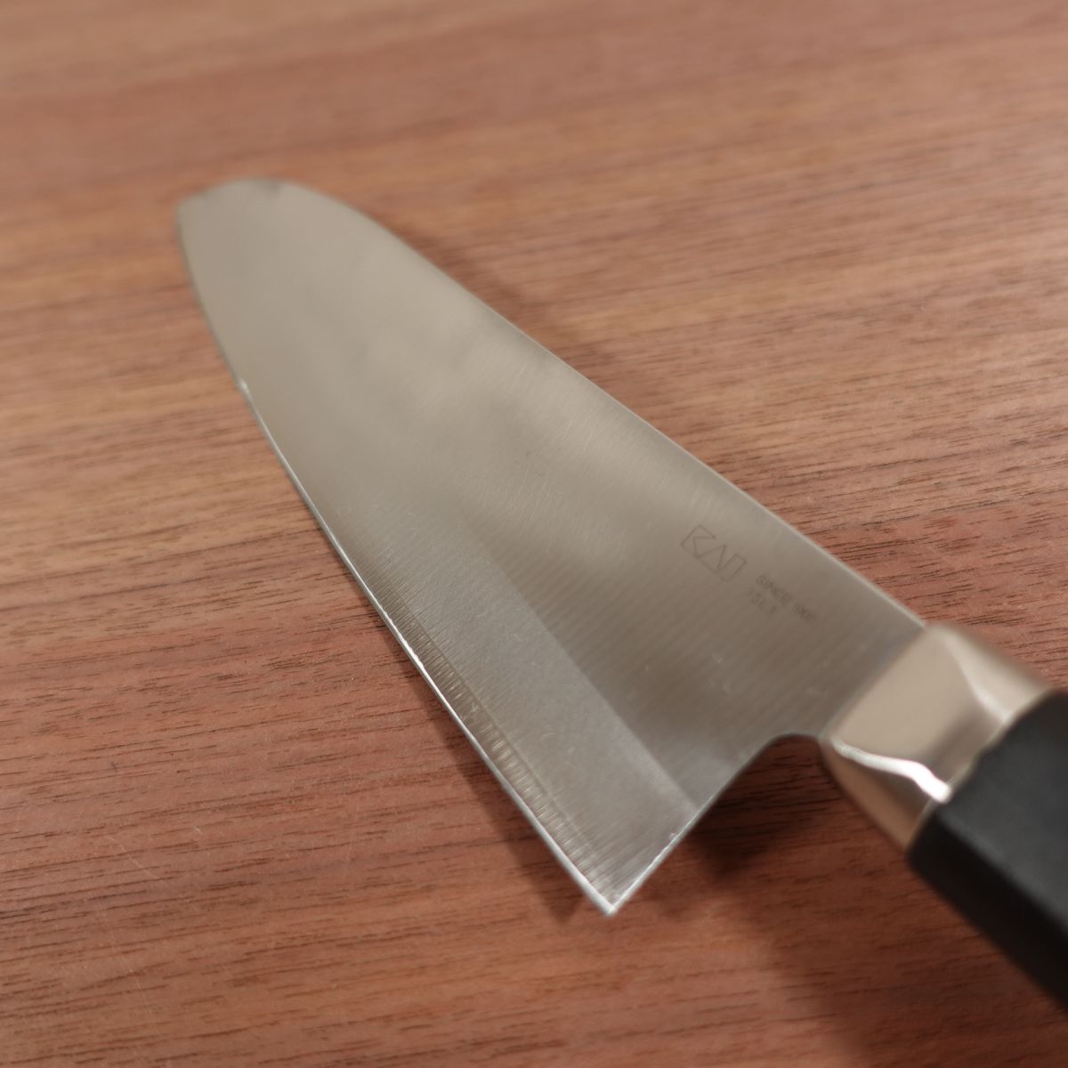 Seki Magoroku Santoku Knife, Sharpened, Akane, All-Purpose Knife, Stainless Steel, KAI, 170mm