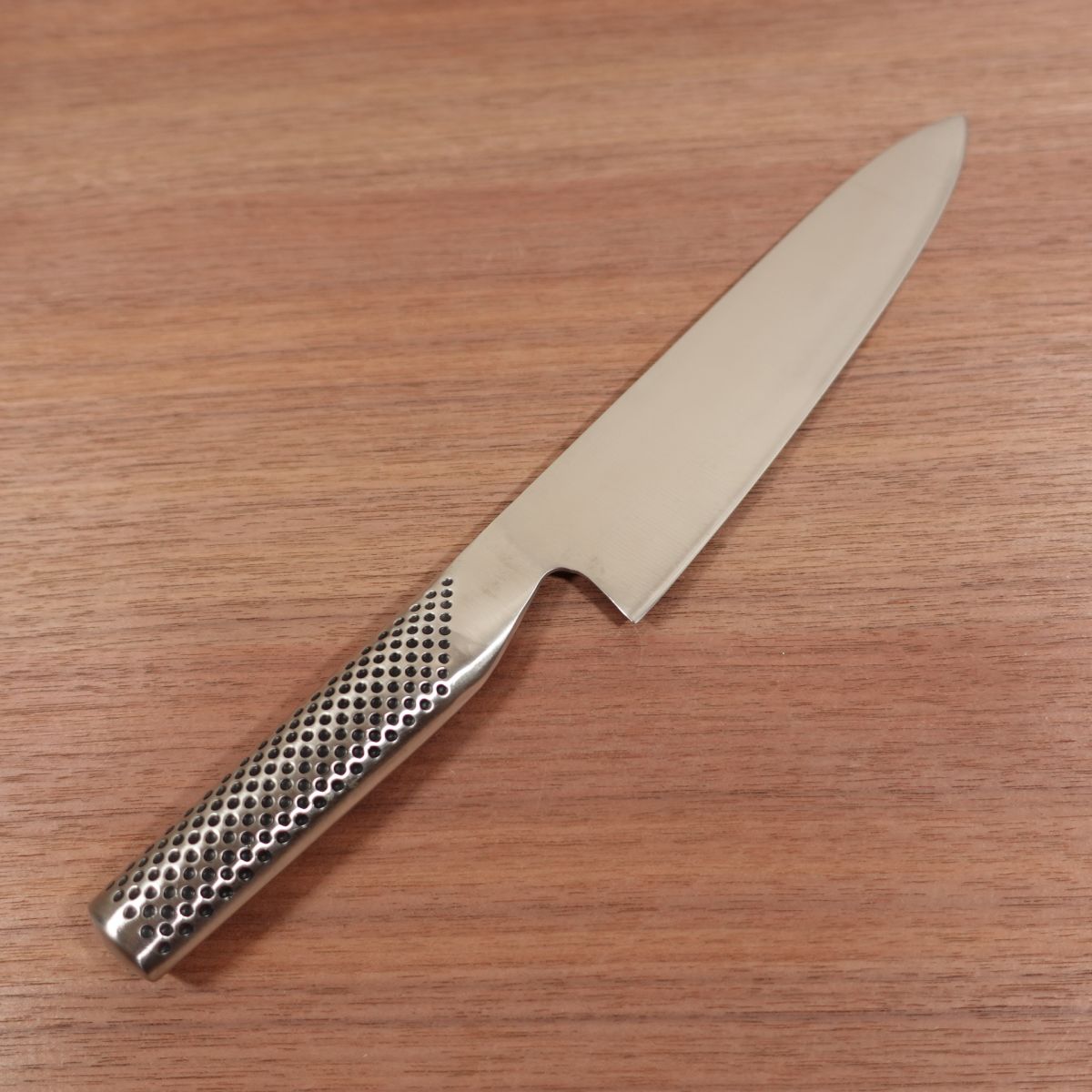 GLOBAL G-2 Gyuto Knife, Sharpened, Stainless Steel, All-Purpose Knife, Yoshida Metal Industry, 205mm