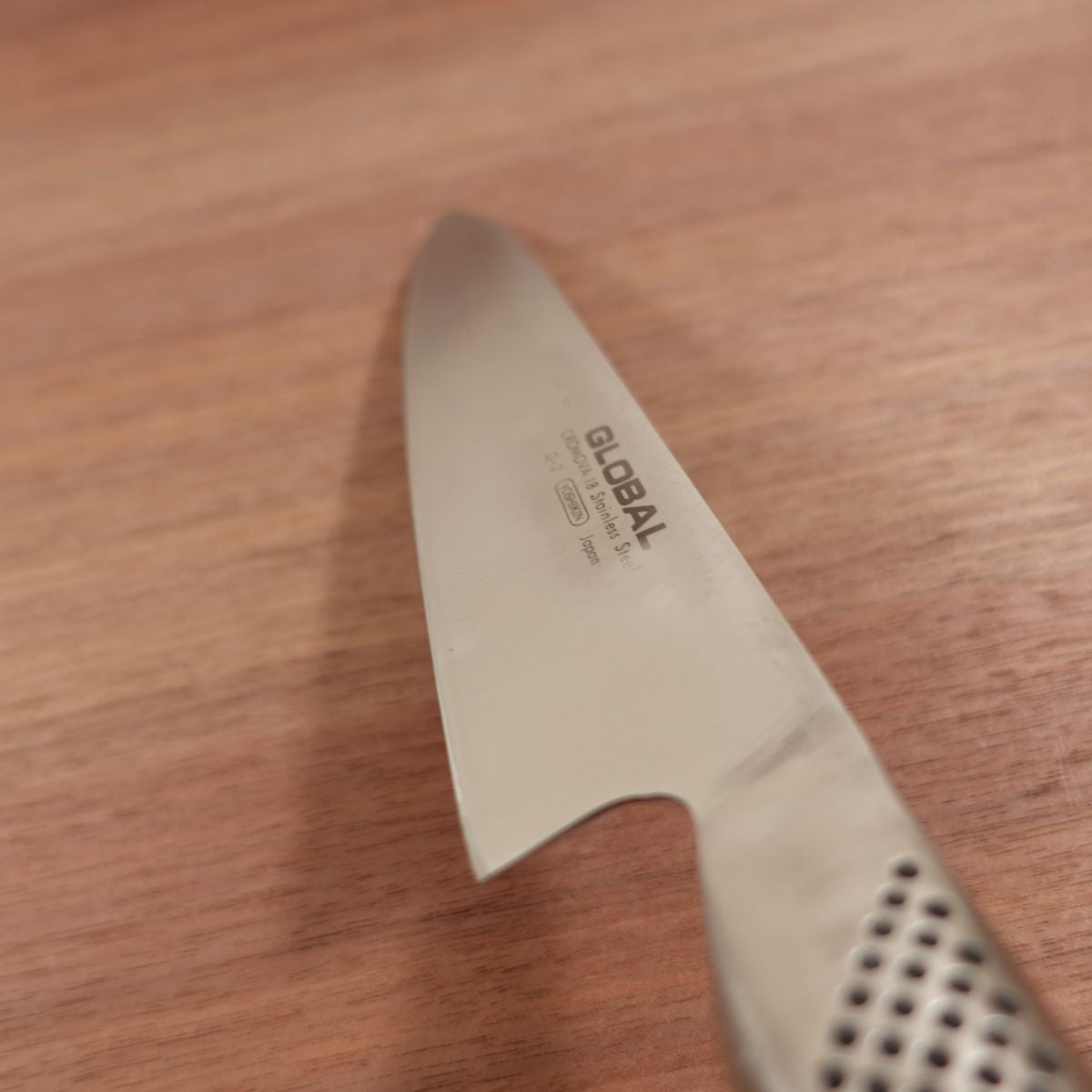 GLOBAL G-2 Gyuto Knife, Sharpened, Stainless Steel, All-Purpose Knife, Yoshida Metal Industry, 205mm