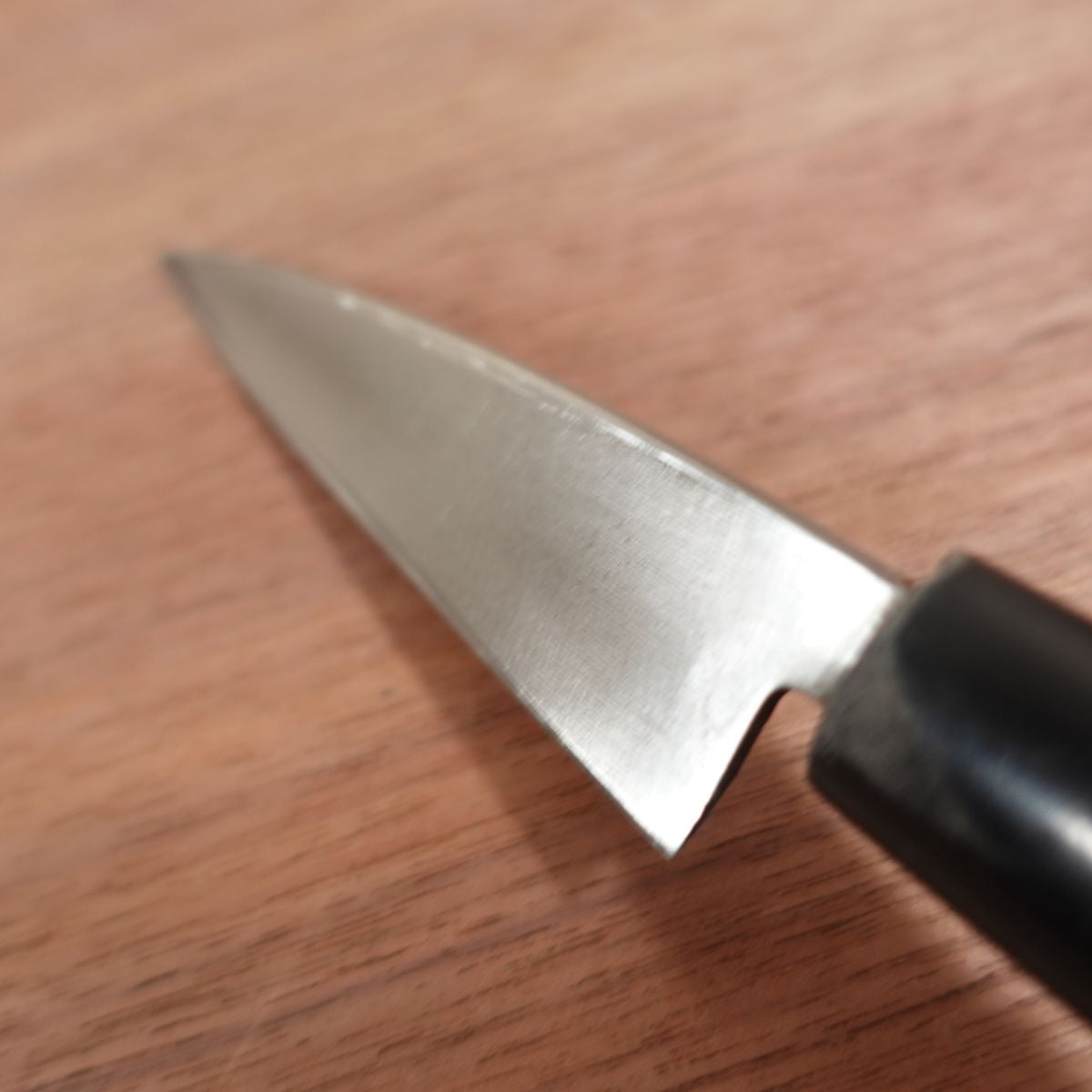 Okeya Wa-Petty Knife, Sharpened, Fruit Knife, Single Bevel, Kaisaki Knife, Tsuchime Finish, Decorative Cutting, 110mm
