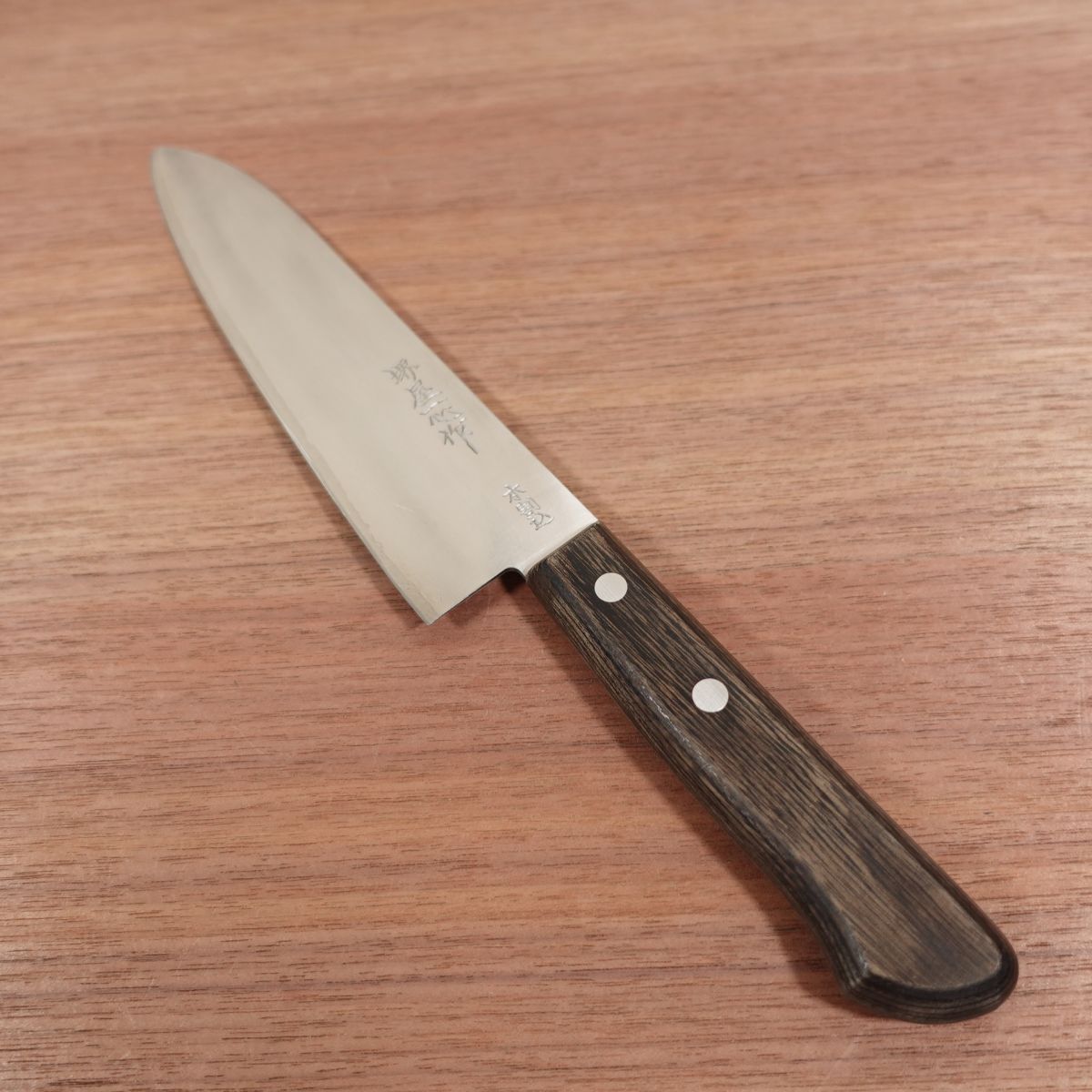 Sakaiya Isshin Santoku Knife, Sharpened, All-Purpose Knife, Hon-Warikomi, Sakaiya Isshin Saku, 180mm