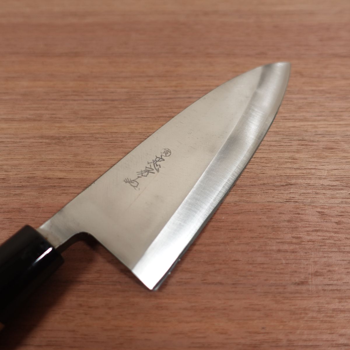Tadafusa Deba Messer, geschliffen, Tiger-Aufkleber, neuwertiger Lagerartikel, 175mm