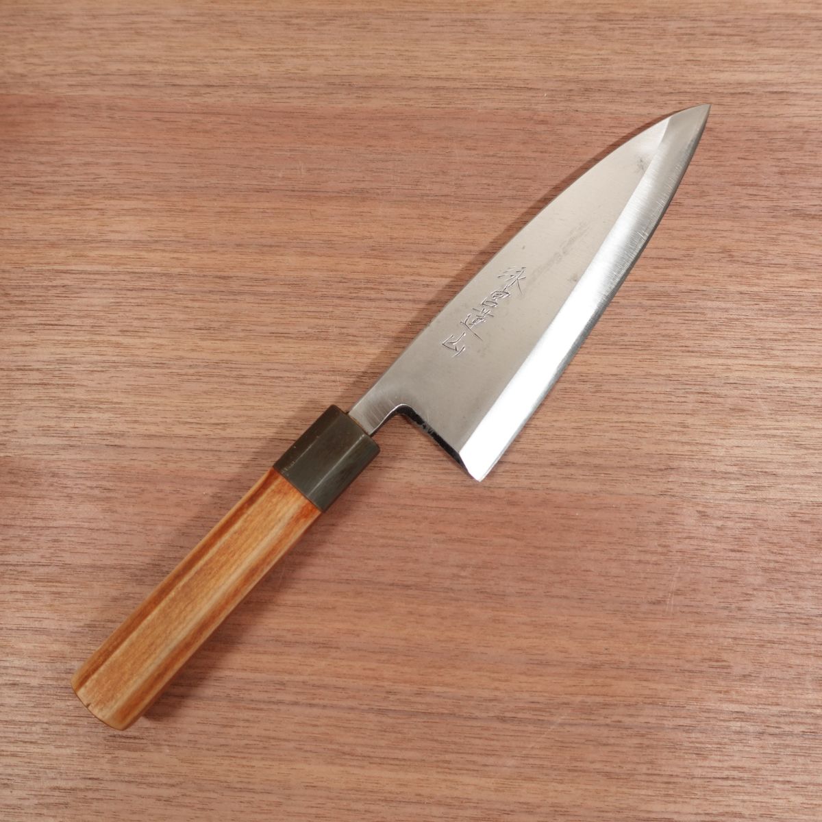 Kukurinomiya Renzan Deba Messer, geschärft, Wasserbüffel-Achkantgriff, Karbonstahl, einseitiger Anschliff, selten, 180mm