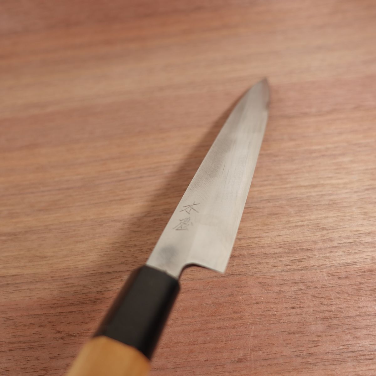 Kiya Yanagiba Knife, Sharpened, Hand-Forged Sashimi Knife, Box Included, Nearly Unused Stored Item, Carbon Steel, Single Bevel, 210mm