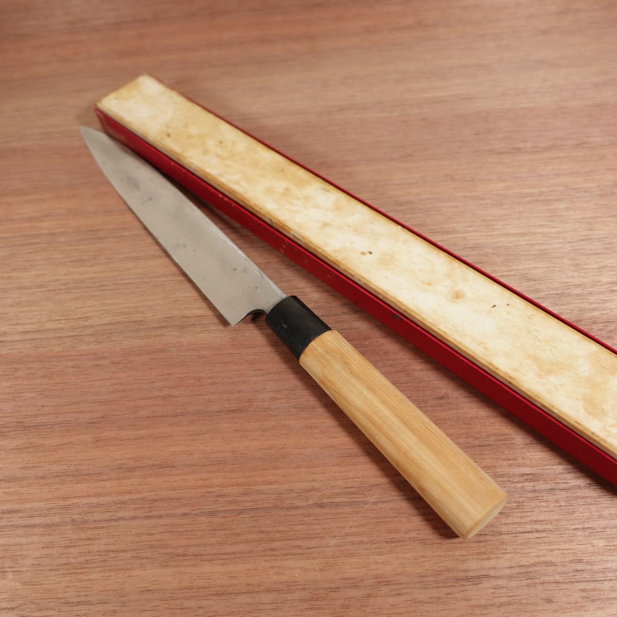 Yoshimaru Yanagiba Knife, Sharpened, Sashimi Knife, Box Included, Very Light Use, Carbon Steel, Single Bevel, 210mm