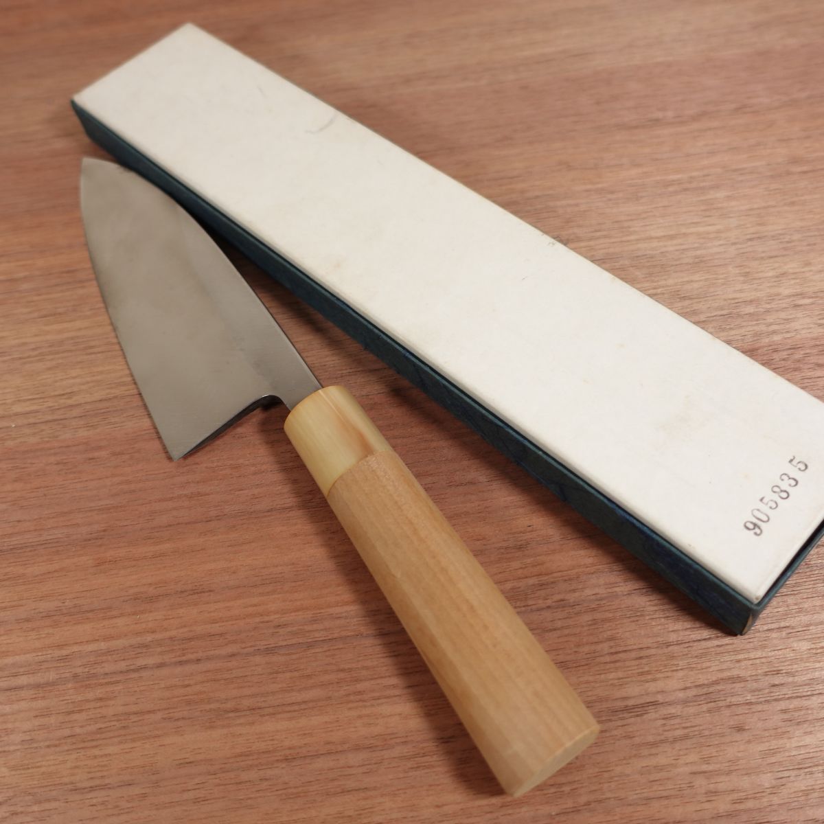 Kanekuma Deba Knife, Sharpened, White Water Buffalo Handle, Saijo, Kanekuma Bessaku, Box Included, Unused Stored Item, Carbon Steel, Single Bevel, 170mm