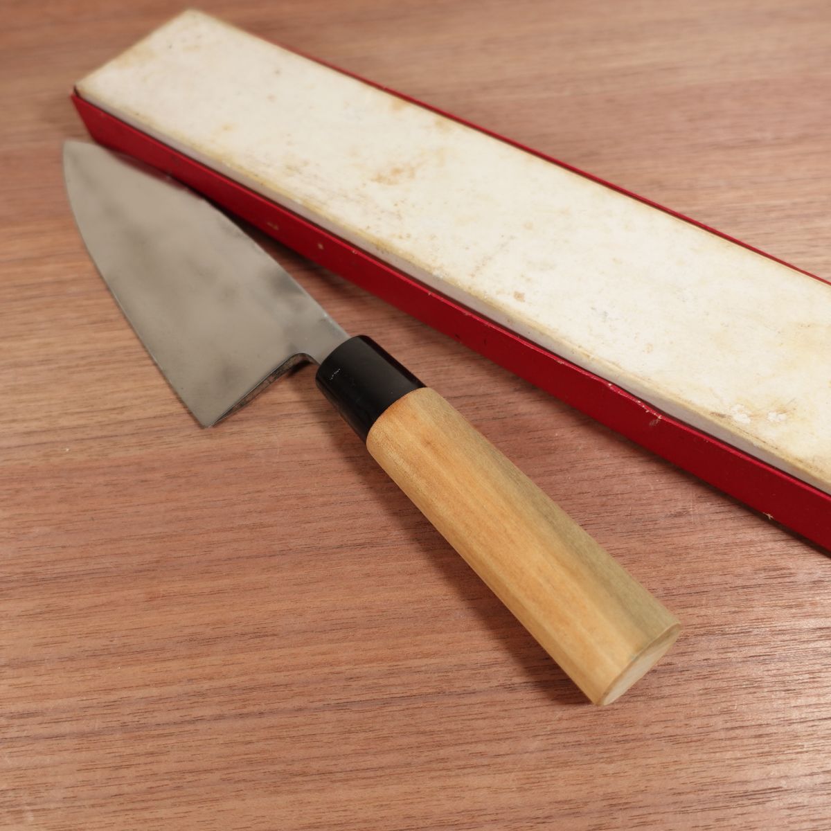Yoshimaru Deba Knife, Sharpened, Yoshimaru Bessaku, Box Included, Very Light Use, Hammer Marks, Carbon Steel, Single Bevel, 170mm