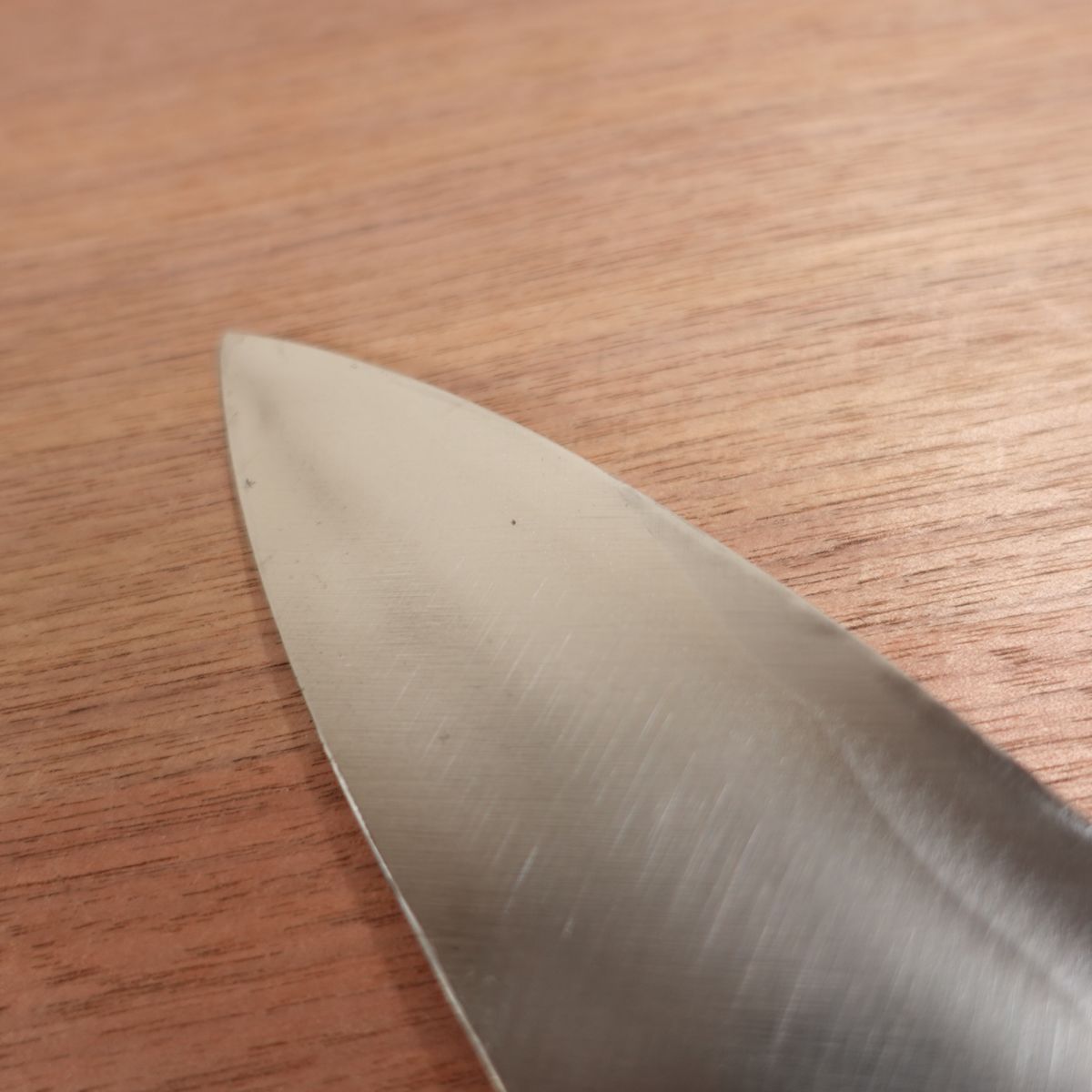 Yoshimaru Deba Knife, Sharpened, Yoshimaru Bessaku, Box Included, Very Light Use, Hammer Marks, Carbon Steel, Single Bevel, 170mm