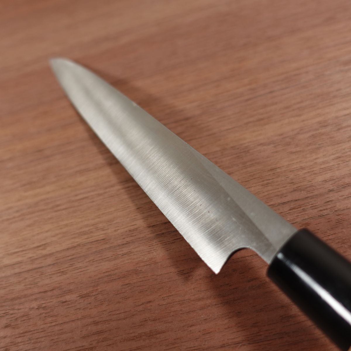 Yoshitsugu Yanagiba Knife, Sharpened, Yoshitsugu Saku, Sashimi Knife, Carbon Steel, Single Bevel, Nearly Unused Stored Item, 210mm