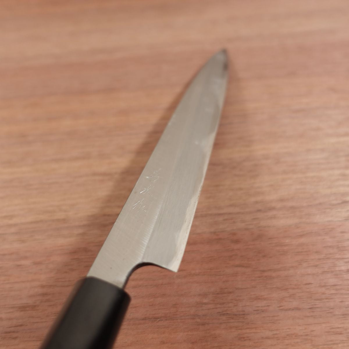 Yoshitsugu Yanagiba Knife, Sharpened, Yoshitsugu Saku, Sashimi Knife, Carbon Steel, Single Bevel, Nearly Unused Stored Item, 210mm