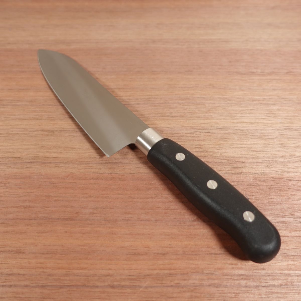 Noshu Magoroku Santoku Knife, Sharpened, Stainless Steel, All-Purpose Knife, Titanium Coating, 170mm