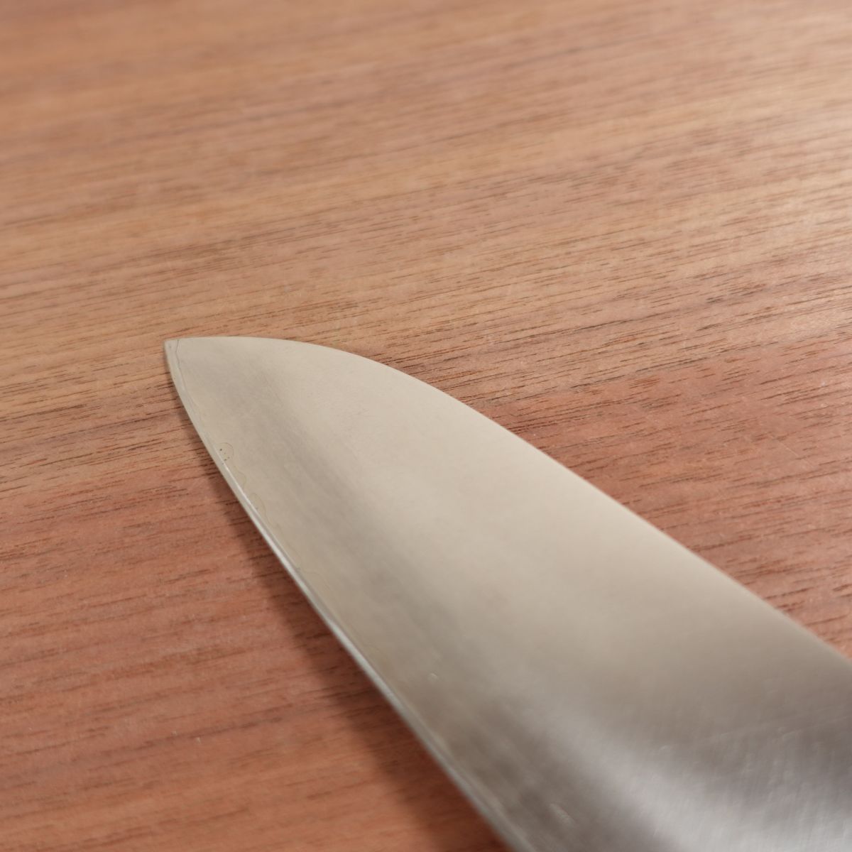 Sakaiya Isshin Santoku GOLD Forged Laminated All-Purpose Knife 165mm