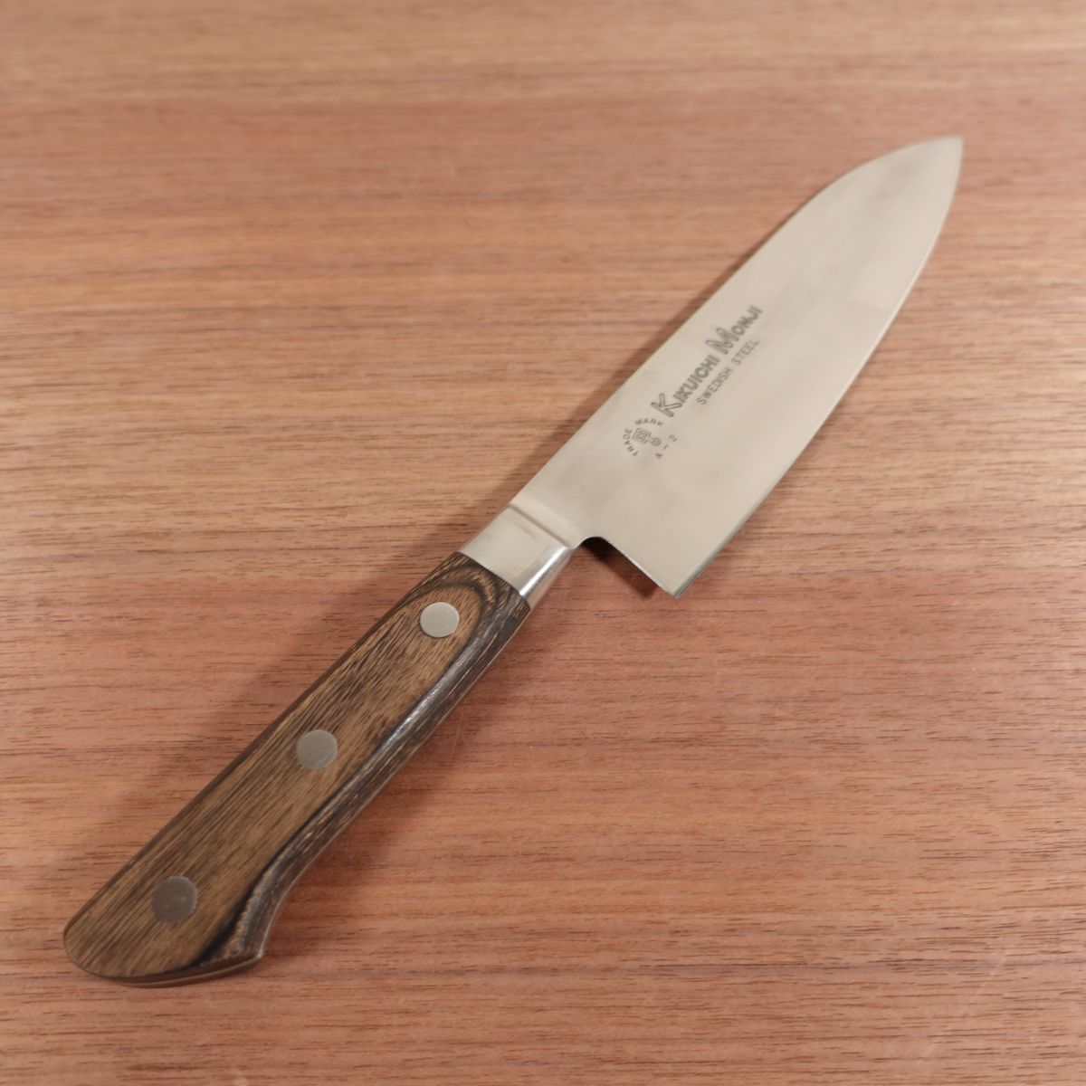 Kikuichimonji Santoku Swedish Steel Laminated A-2 KIKUICHI MONJI 165mm