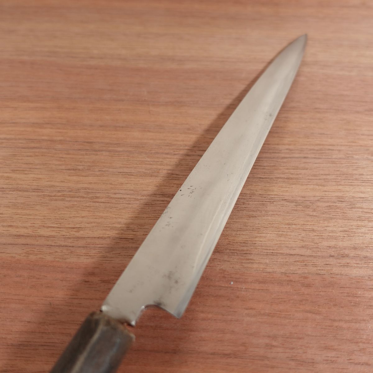 Minamoto? Yanagiba Knife, Faded Engraving, Sharpened, Water Buffalo Handle, Sashimi Knife, Carbon Steel, 265mm