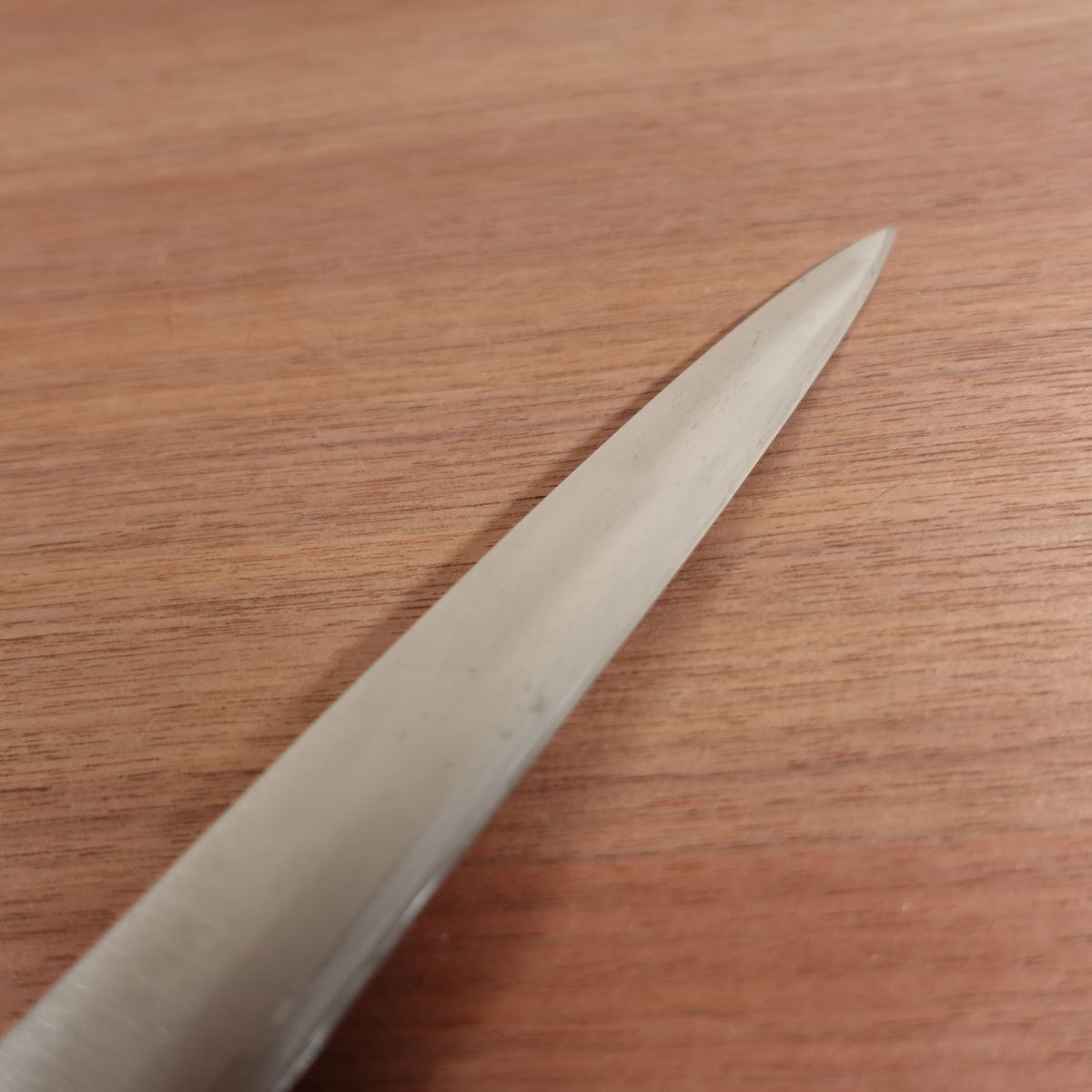 Minamoto? Yanagiba Knife, Faded Engraving, Sharpened, Water Buffalo Handle, Sashimi Knife, Carbon Steel, 265mm