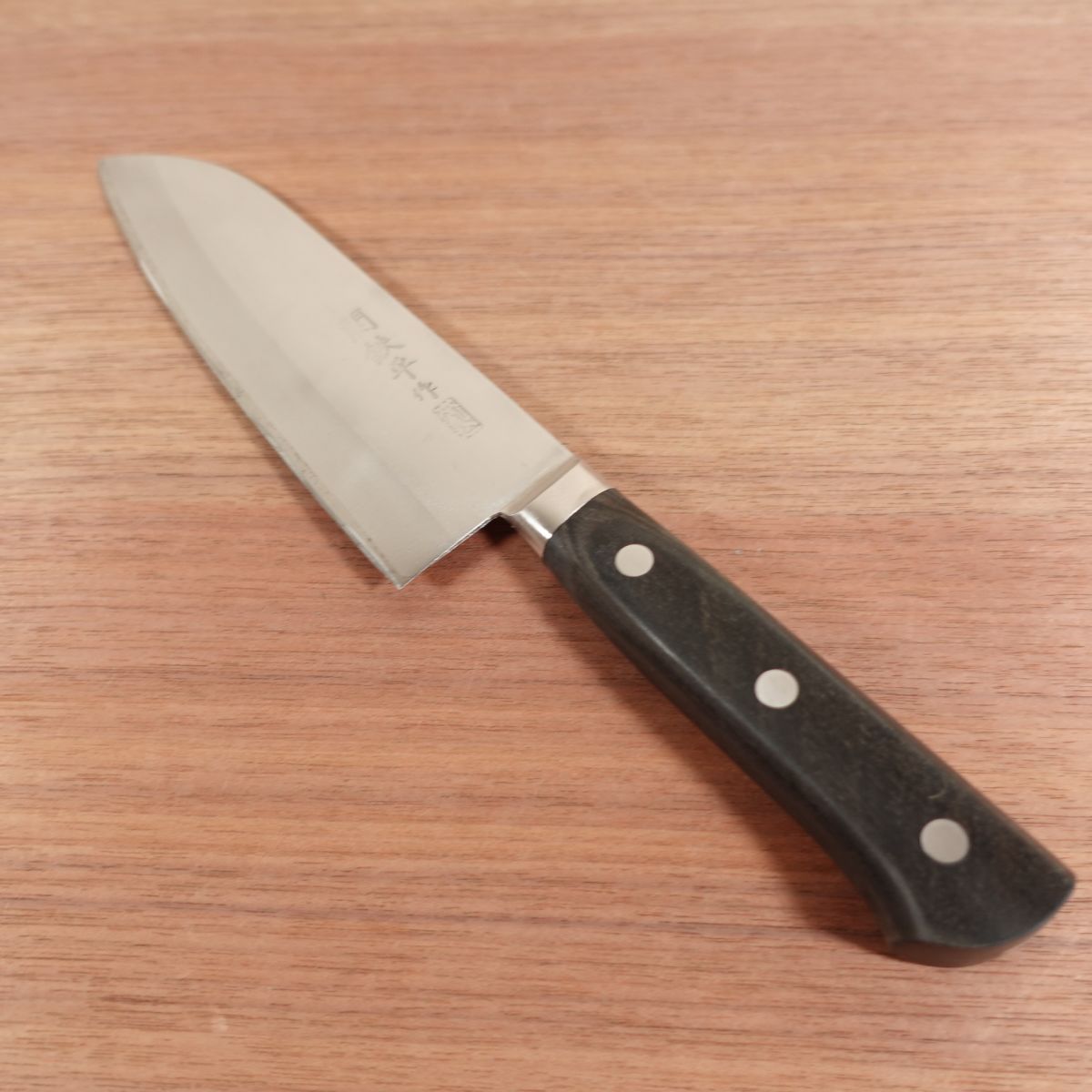 Seki Teppei Santoku Knife, Sharpened, Laminated Steel, Seki Teppei Saku, 165mm