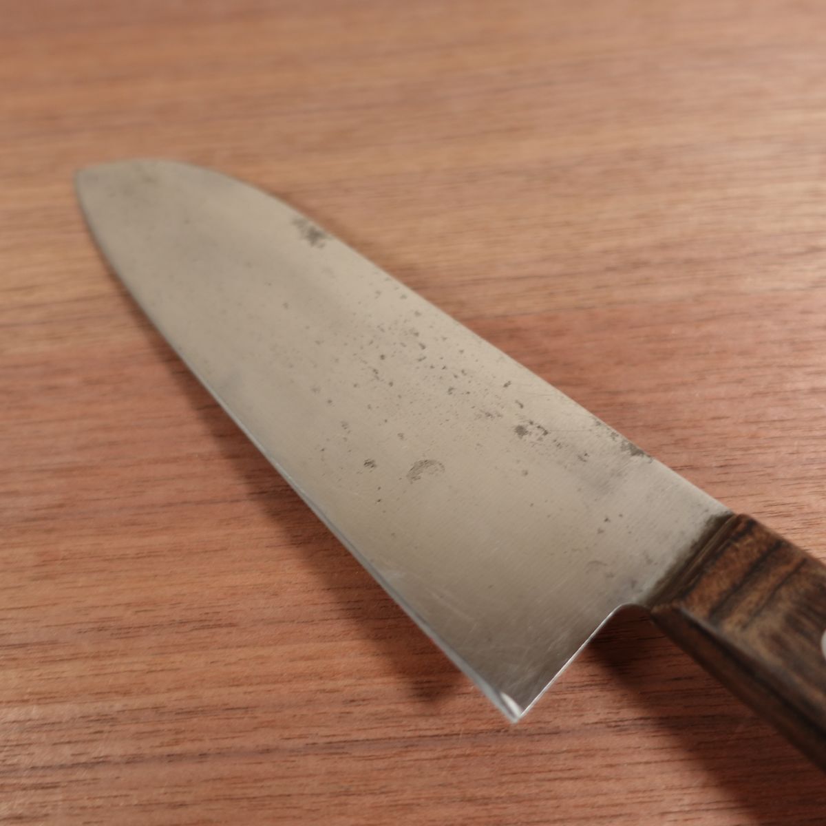 Seki Magoroku Santoku Knife, Sharpened, Carbon Steel, All-Purpose Knife, Double Bevel, 170mm