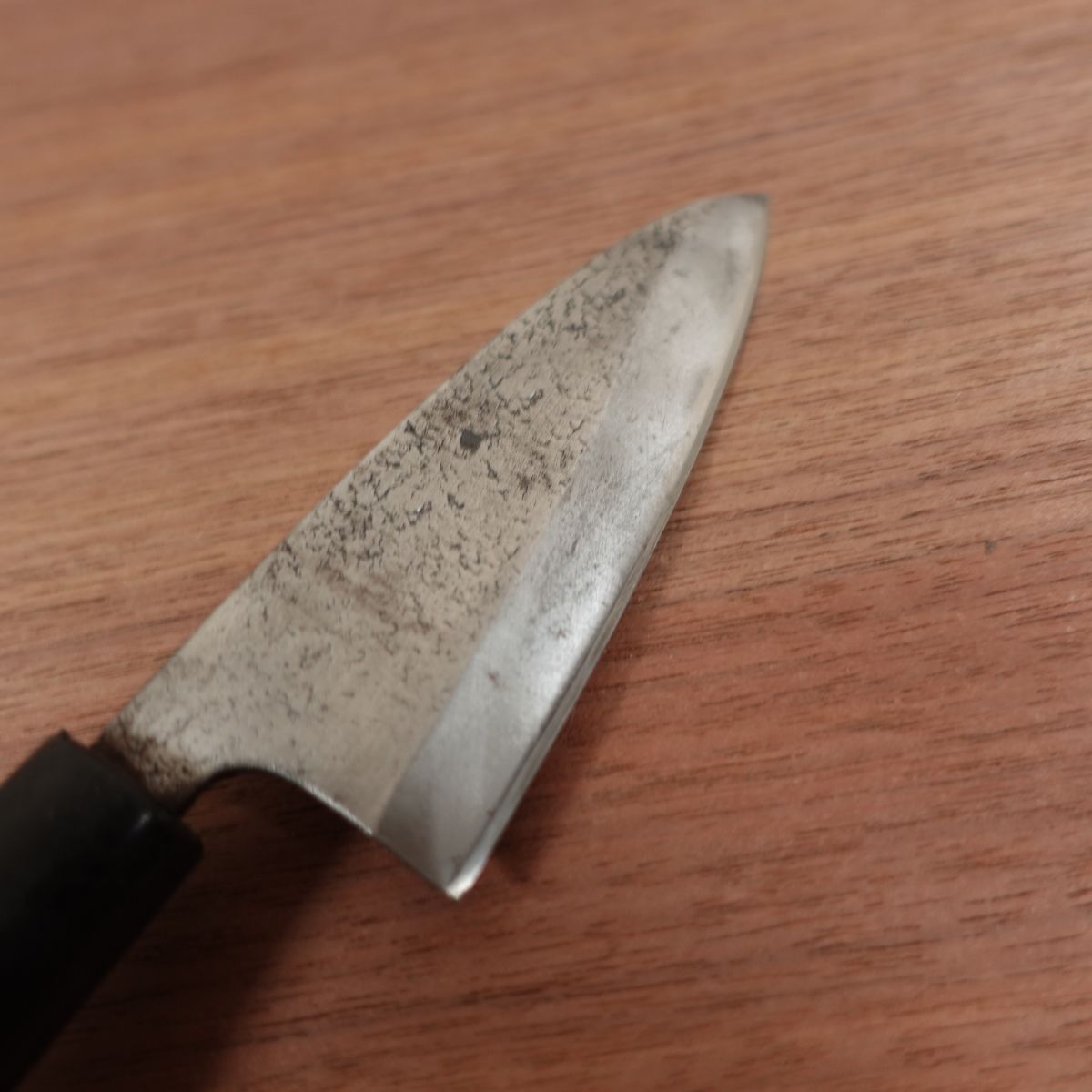 Jubei Aji-Kiri Knife, Sharpened, Ko-Deba Knife, Tsuchime Finish, Carbon Steel, Hand-Forged, 105mm