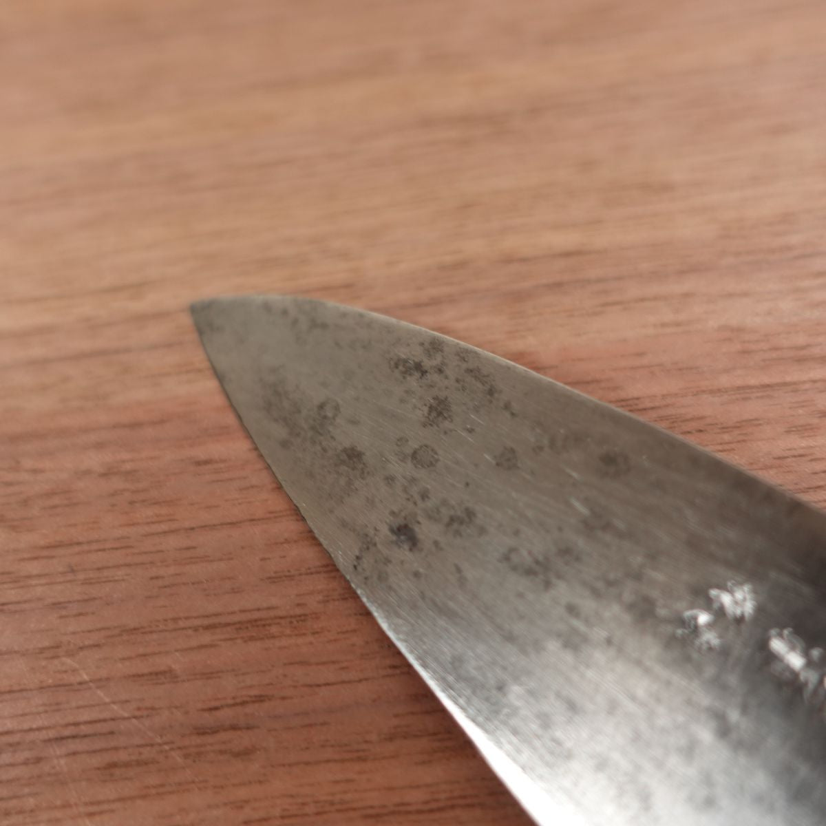Jubei Aji-Kiri Knife, Sharpened, Ko-Deba Knife, Tsuchime Finish, Carbon Steel, Hand-Forged, 105mm