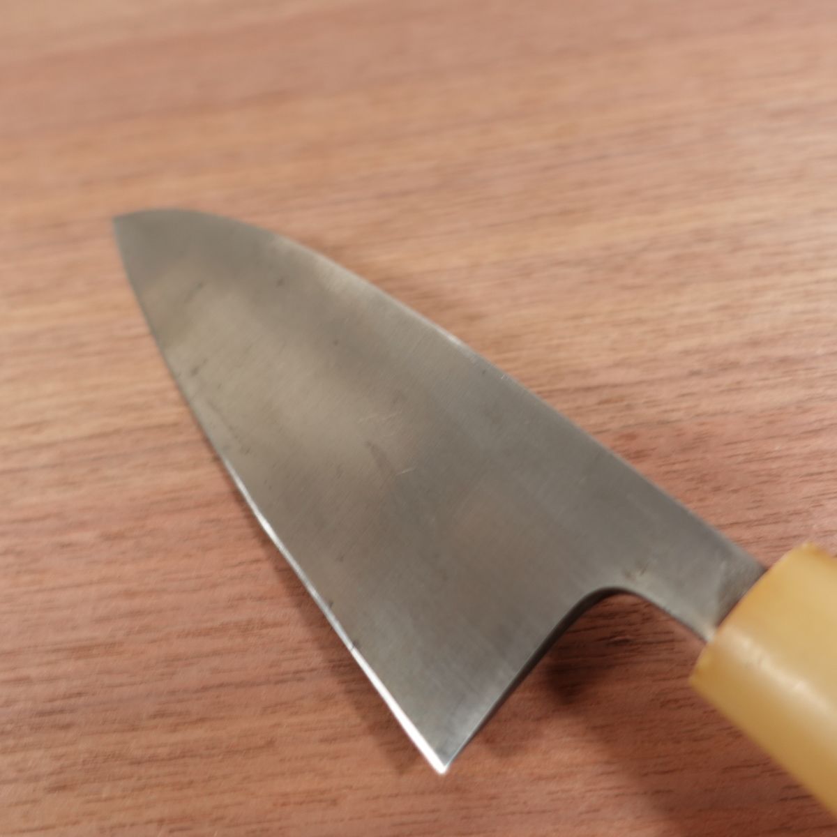 Matsuzakaya Special Selection Deba Knife, Sharpened, White Water Buffalo Handle, Lightly Used, 150mm