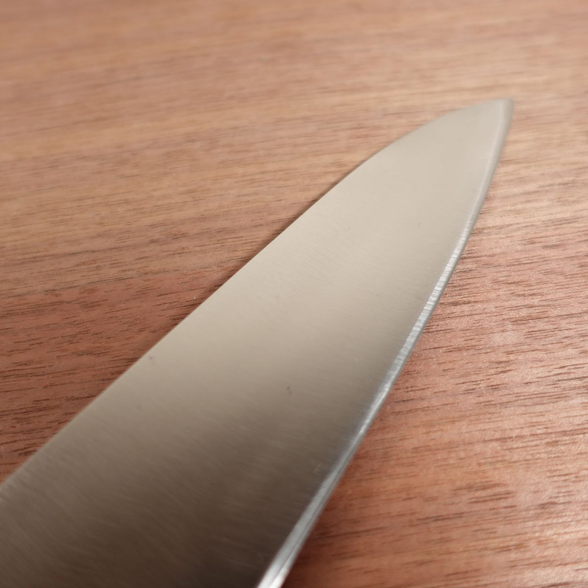Tsubaya Gyuto Knife, Sharpened, Kappabashi Tsubaya, All-Purpose Knife, Carbon Steel, Chef's Knife, Nearly Unused Stored Item, 275mm