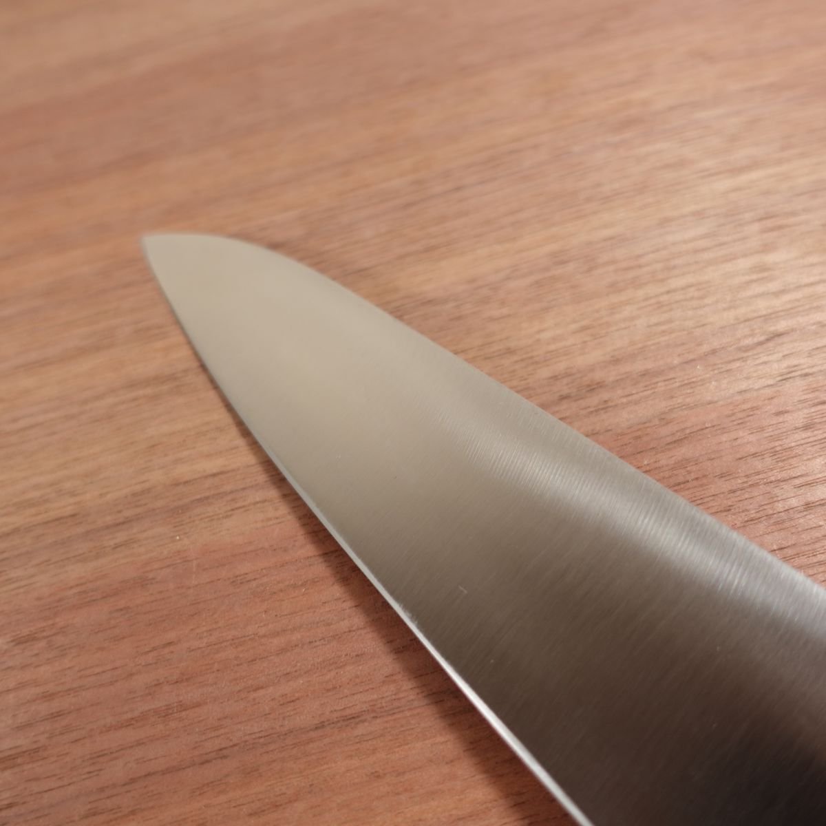 Tsubaya Gyuto Knife, Sharpened, Kappabashi Tsubaya, All-Purpose Knife, Carbon Steel, Chef's Knife, Nearly Unused Stored Item, 275mm