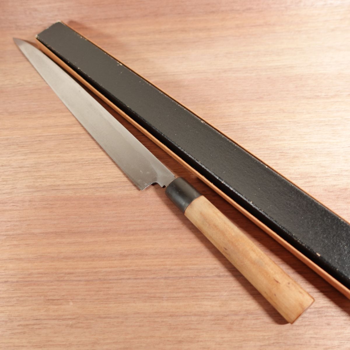 Kanesou Yanagiba Knife, Sharpened, Water Buffalo Handle, Sashimi Knife, Upper Grade, Box Included, Carbon Steel, Single Bevel, 330mm