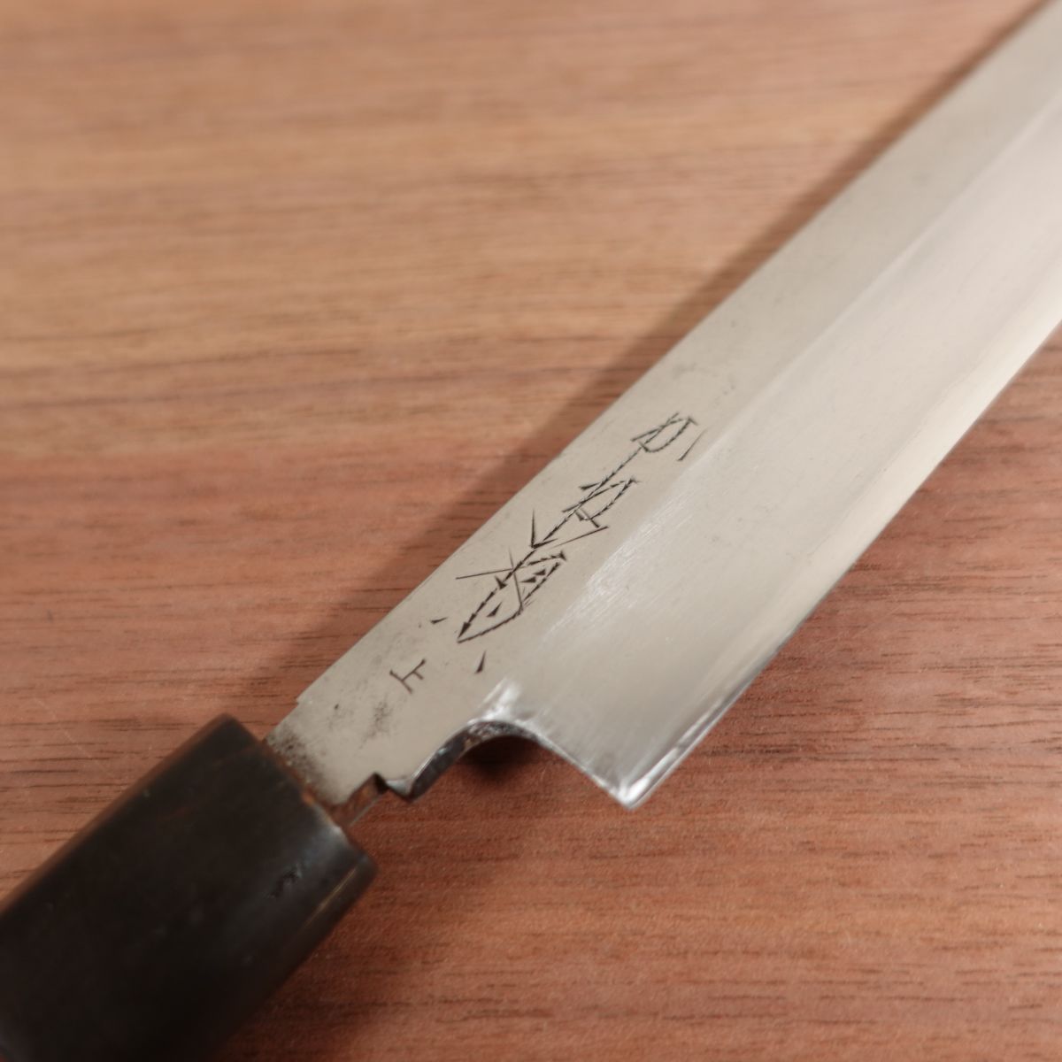 Kanesou Yanagiba Knife, Sharpened, Water Buffalo Handle, Sashimi Knife, Upper Grade, Box Included, Carbon Steel, Single Bevel, 330mm