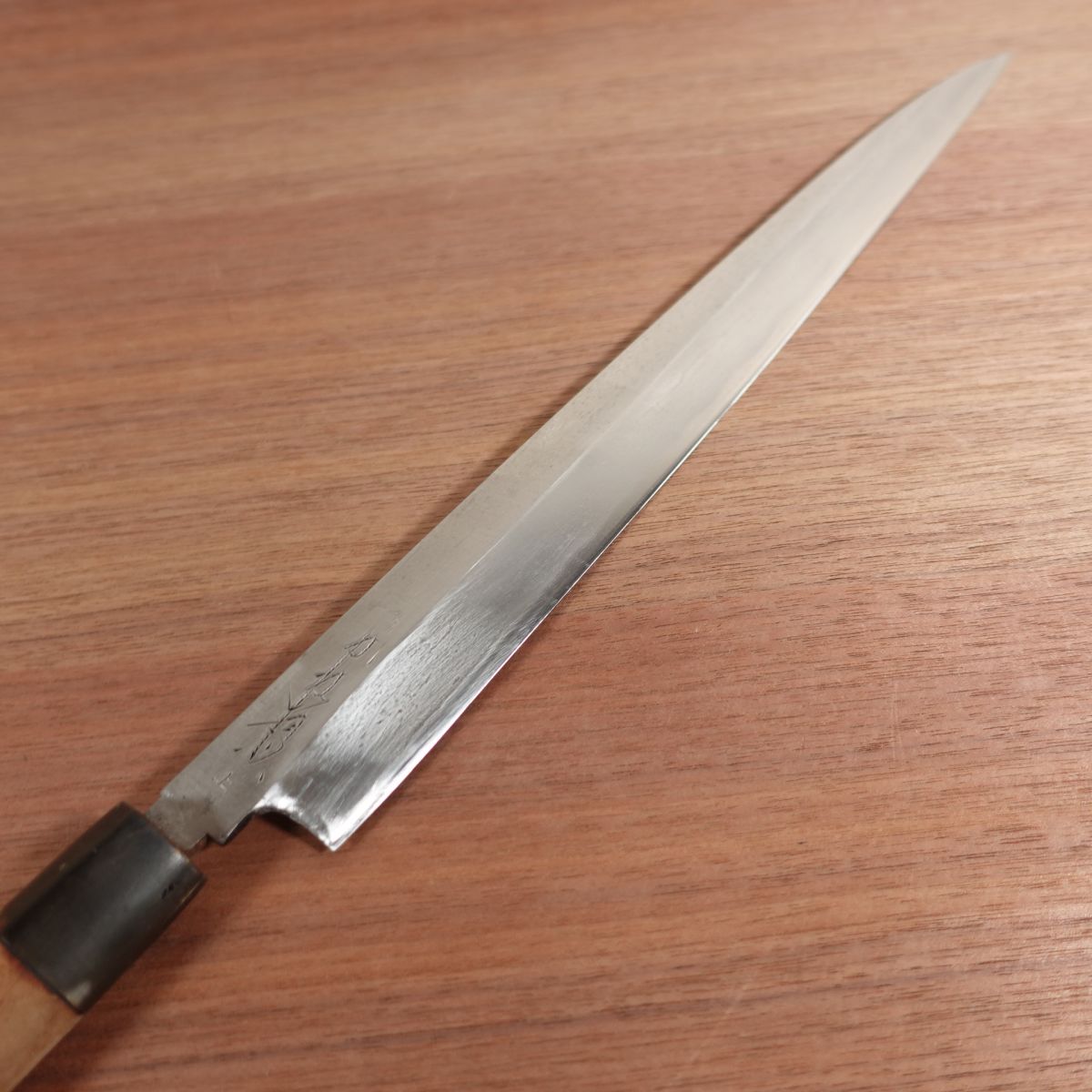 Kanesou Yanagiba Knife, Sharpened, Water Buffalo Handle, Sashimi Knife, Upper Grade, Box Included, Carbon Steel, Single Bevel, 330mm