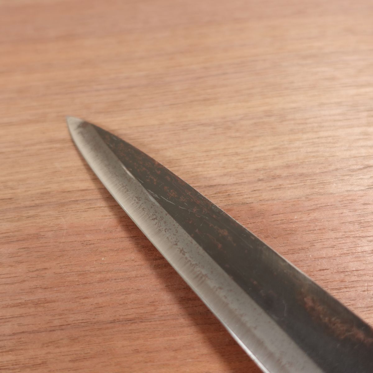 Tetsuhiro Yanagiba Knife, Sharpened, Black-Forged Finish, Sashimi Knife, Double Bevel, Sticker Remains, Stored Item, Carbon Steel, 220mm