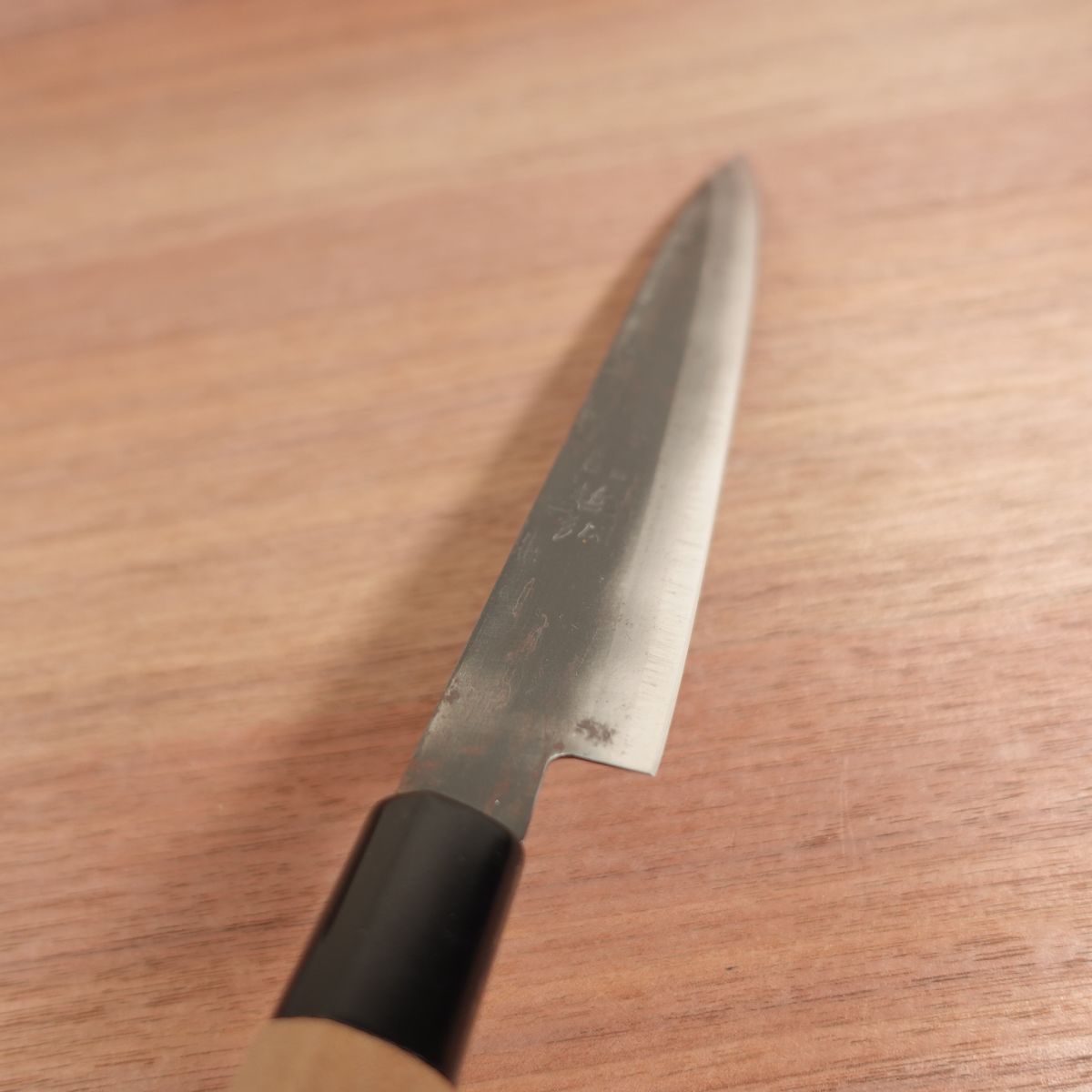 Tetsuhiro Yanagiba Knife, Sharpened, Black-Forged Finish, Sashimi Knife, Double Bevel, Sticker Remains, Stored Item, Carbon Steel, 220mm